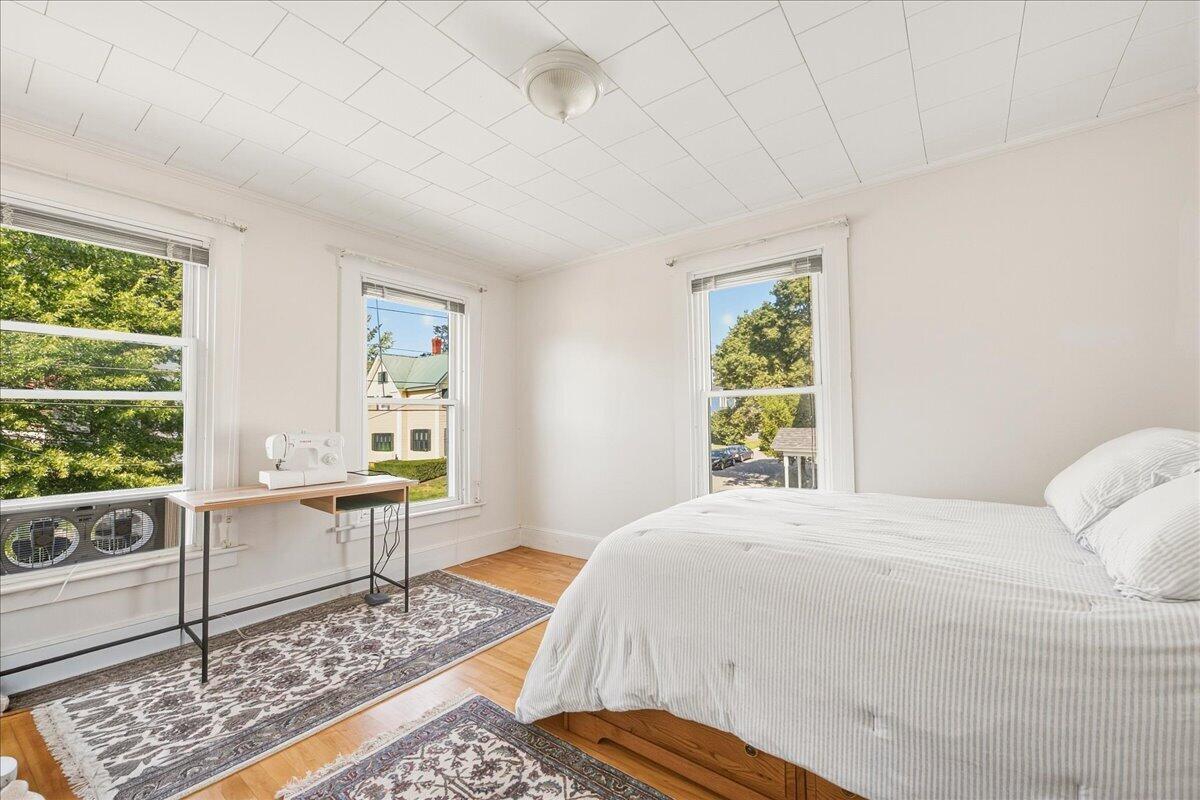 72 Oak Street Property Photo 37