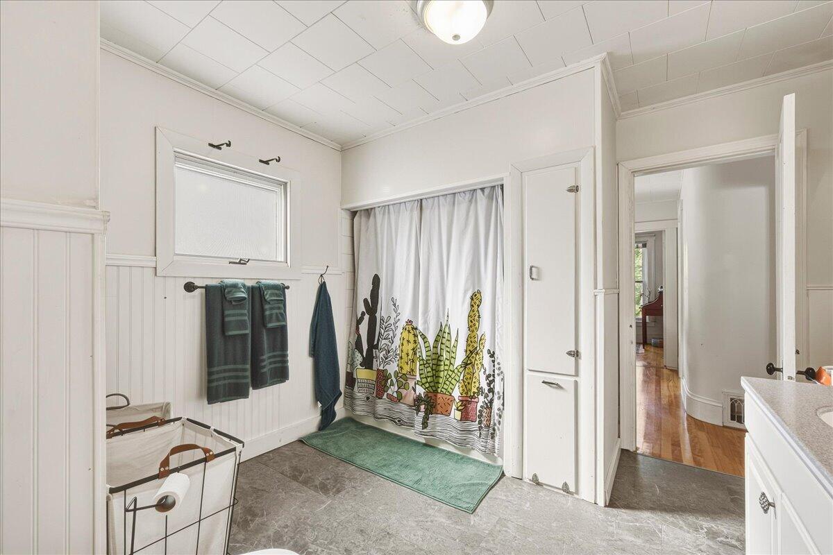72 Oak Street Property Photo 42