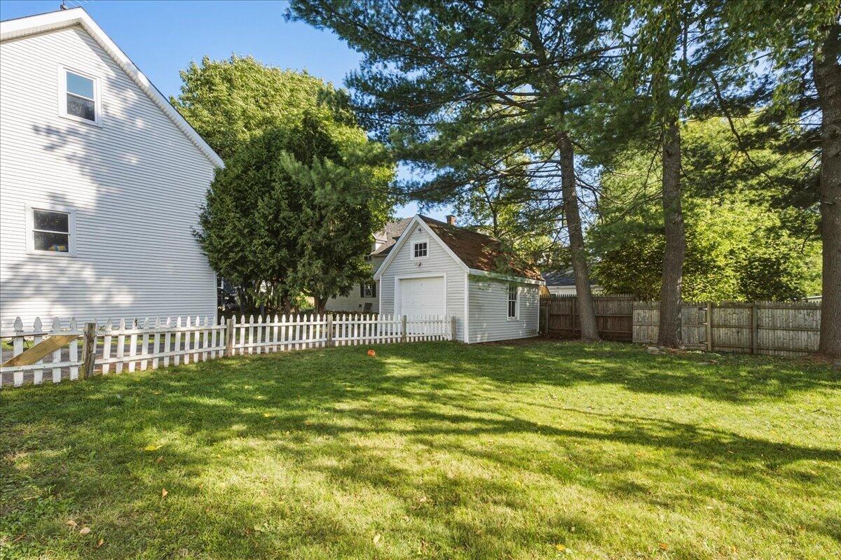 72 Oak Street Property Photo 50