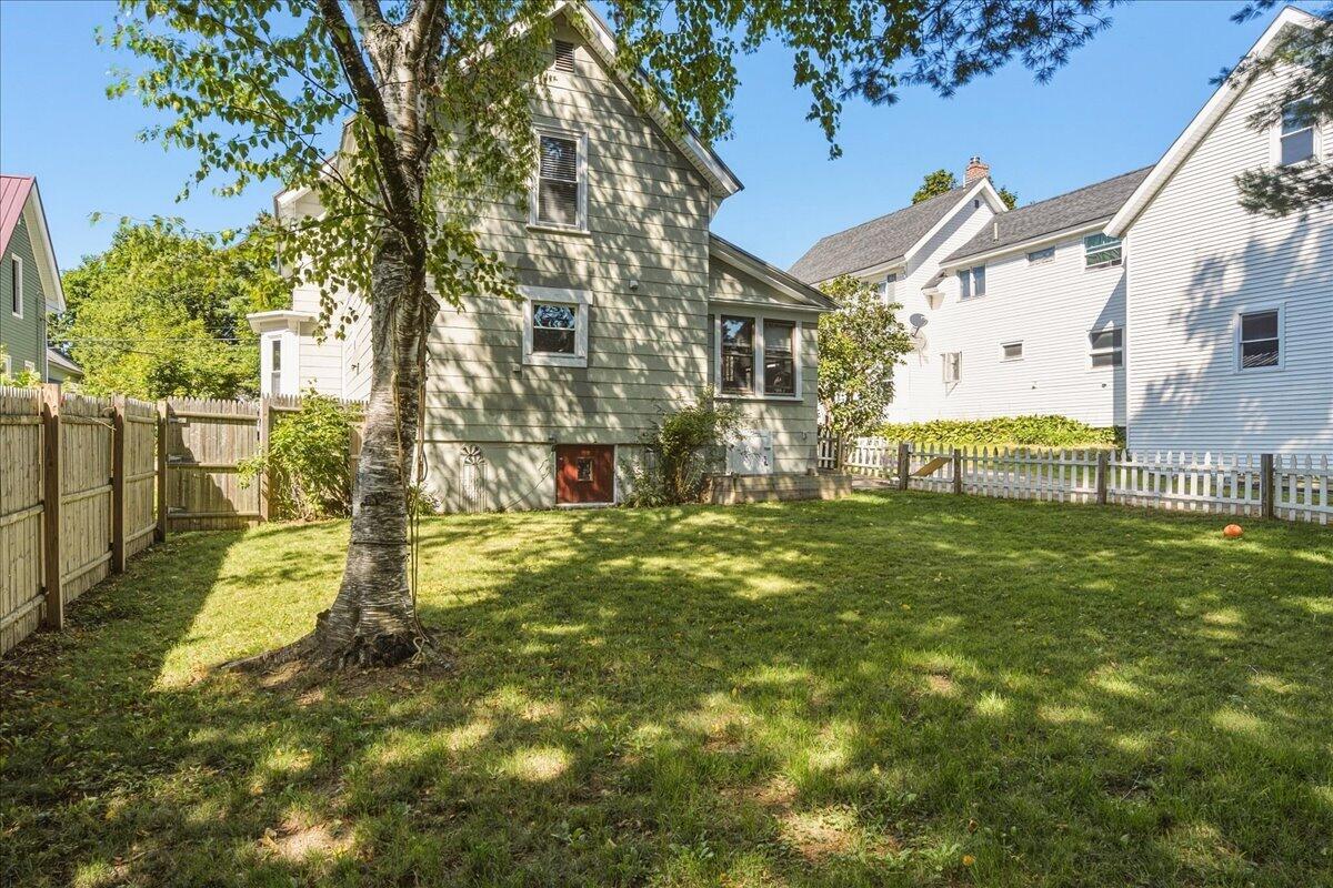 72 Oak Street Property Photo 52