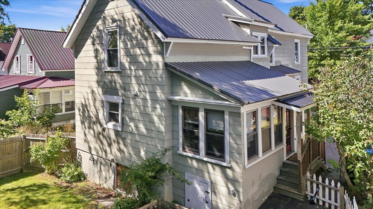 72 Oak Street Property Photo 54
