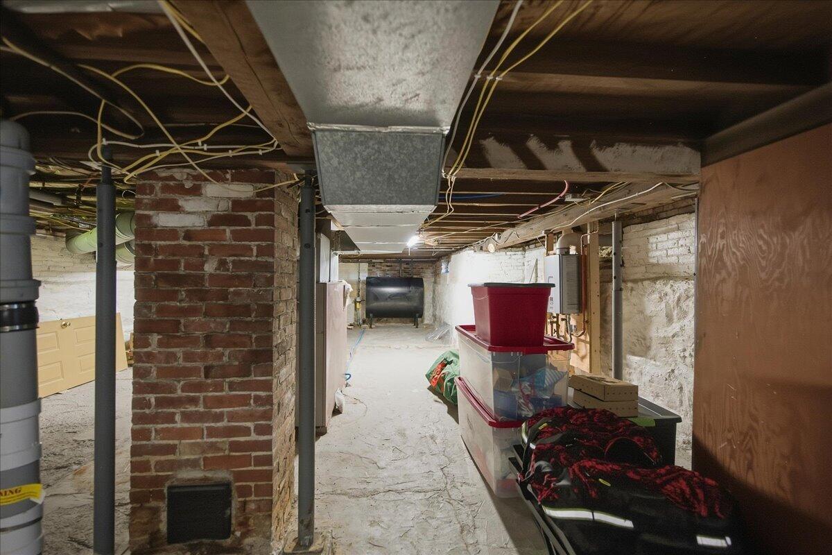 72 Oak Street Property Photo 67