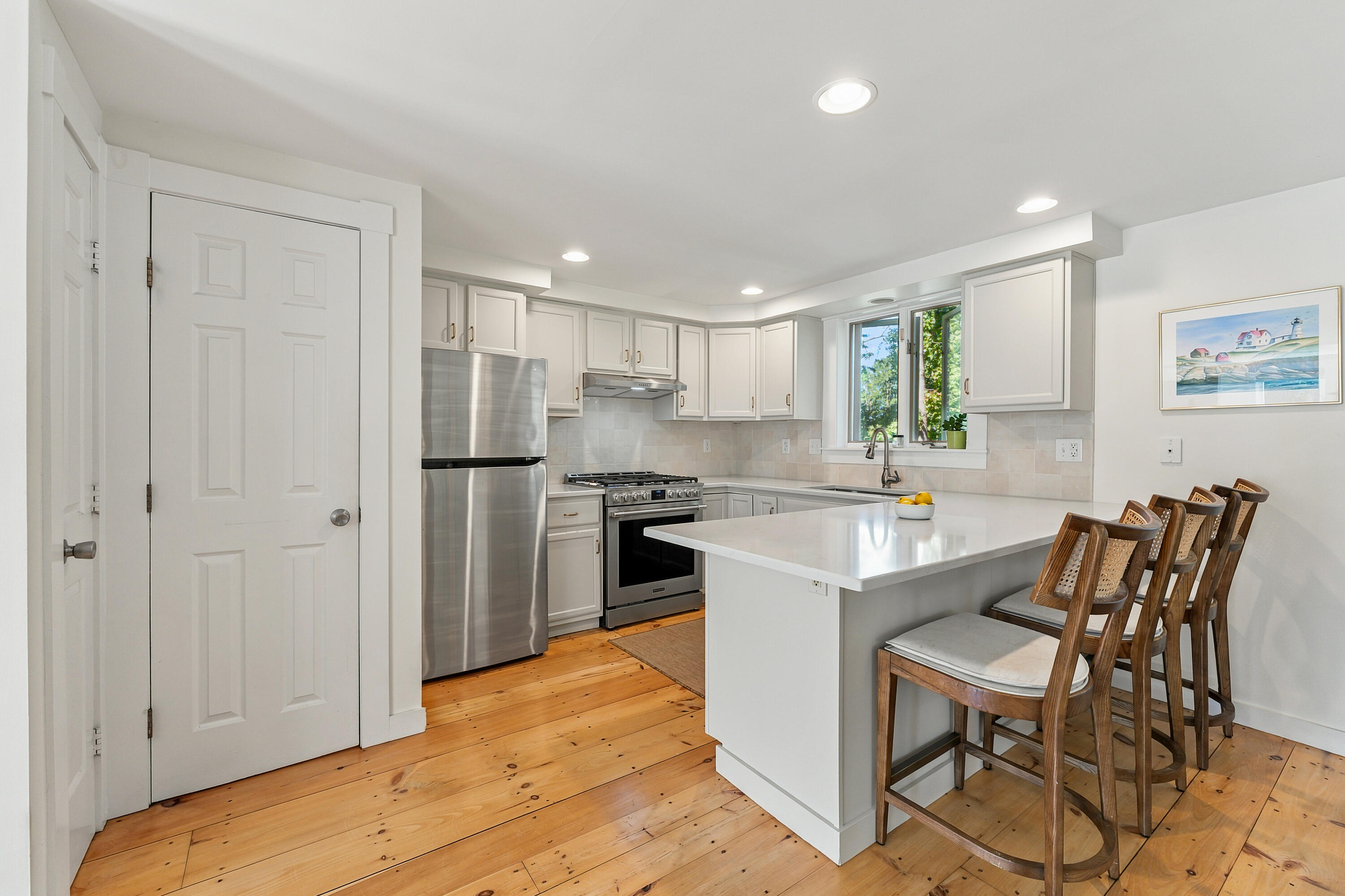 9 Cook Street 4 Property Photo 8