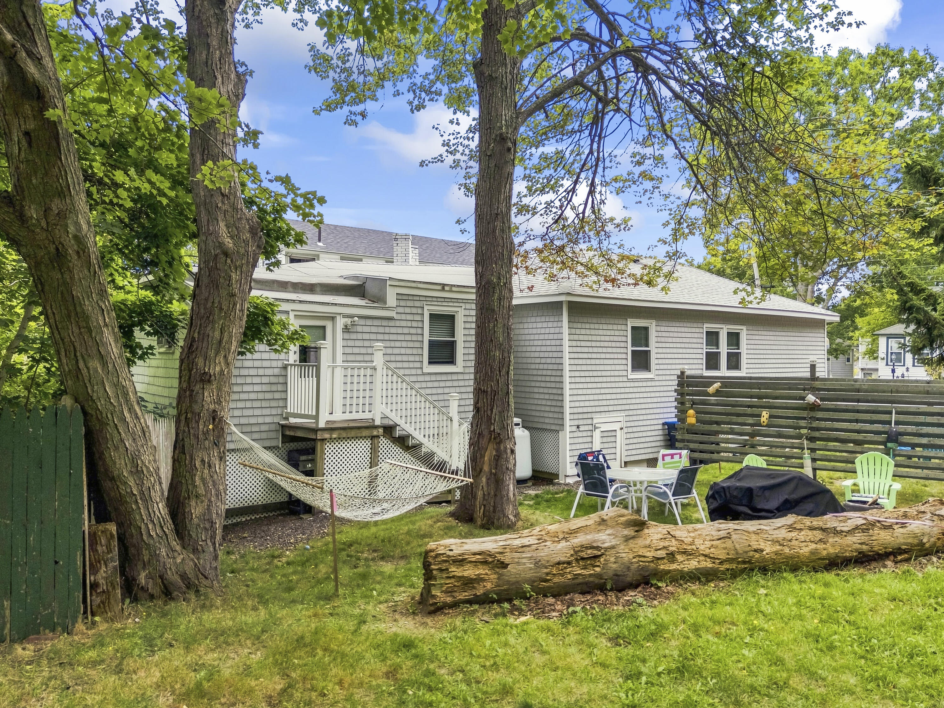 28 Seacliff Avenue Property Photo 5