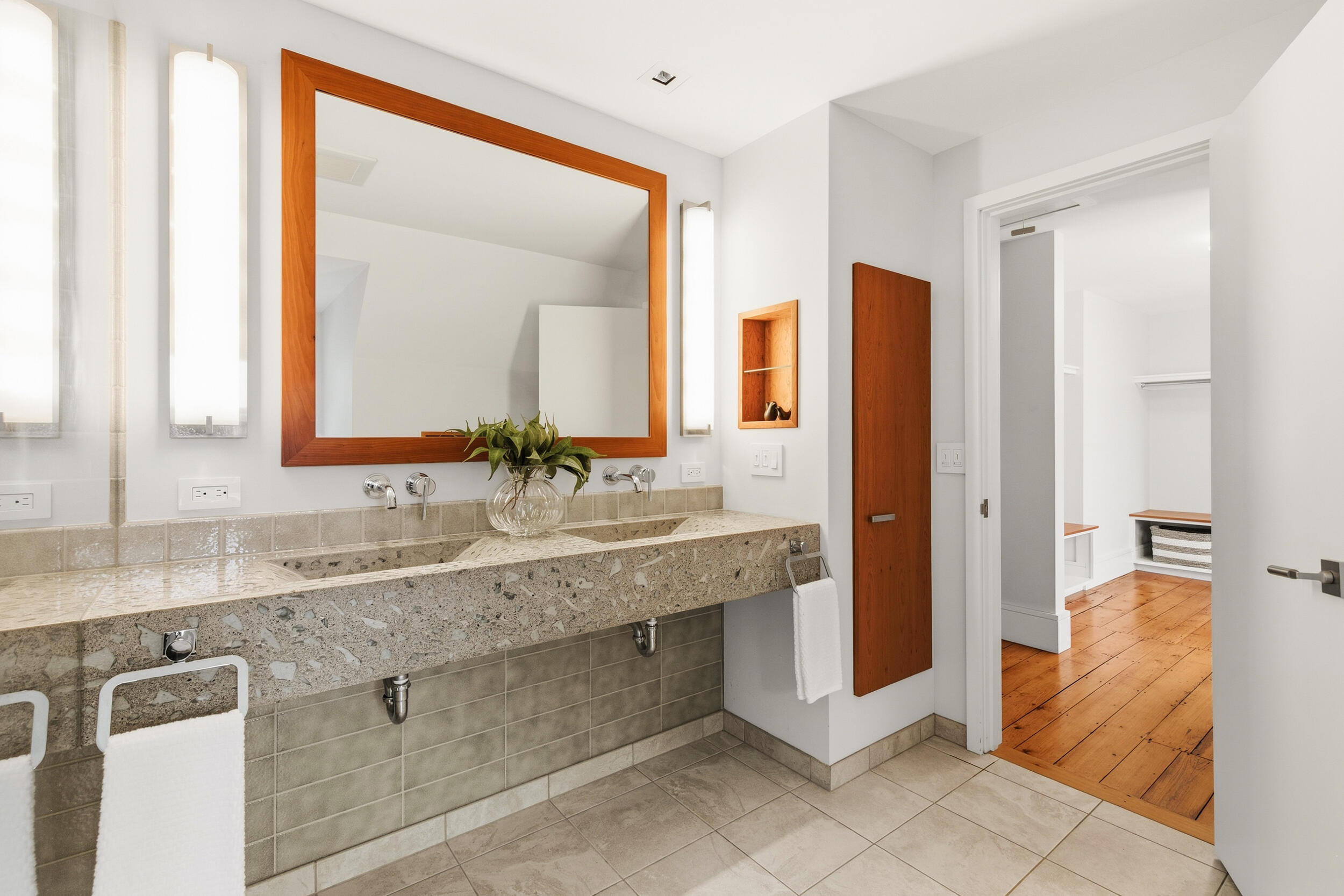 187 Vaughan Street 2 Property Photo 46
