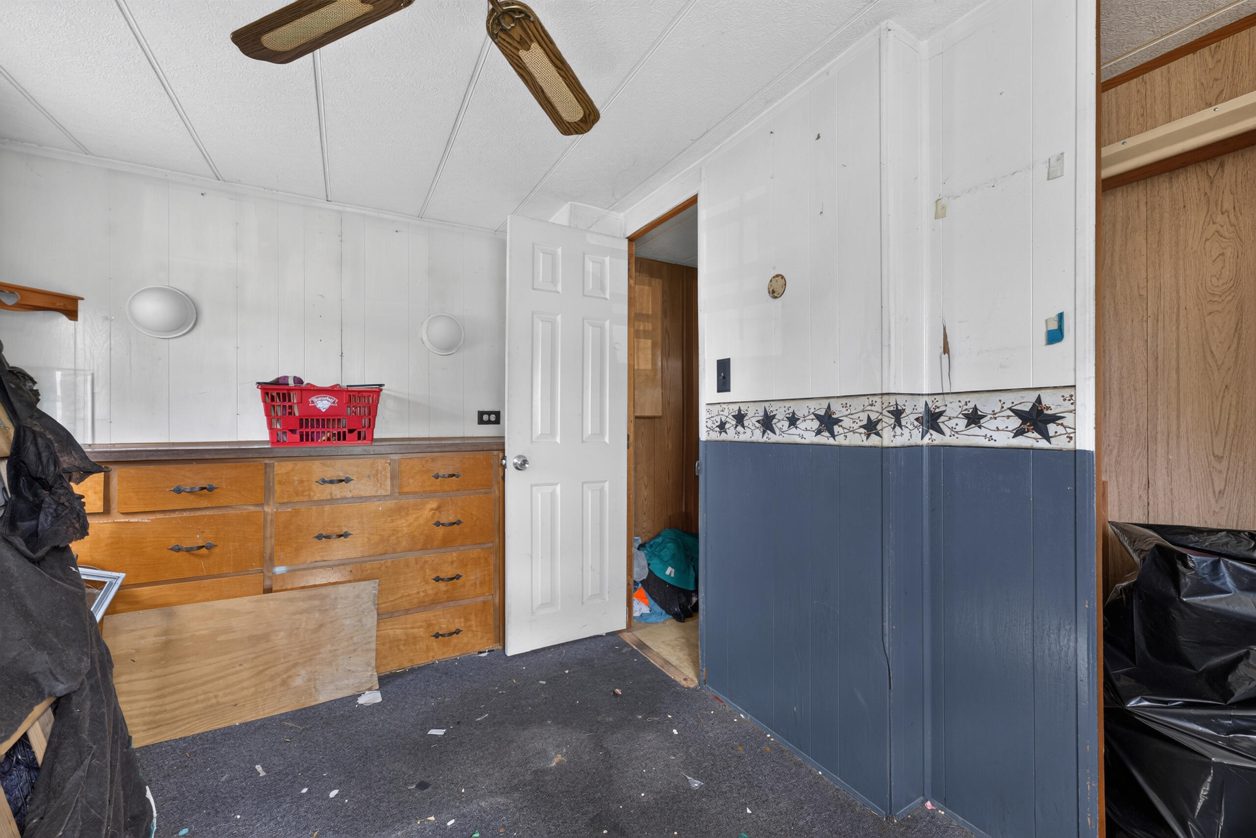 8 Elm Street Property Photo 10
