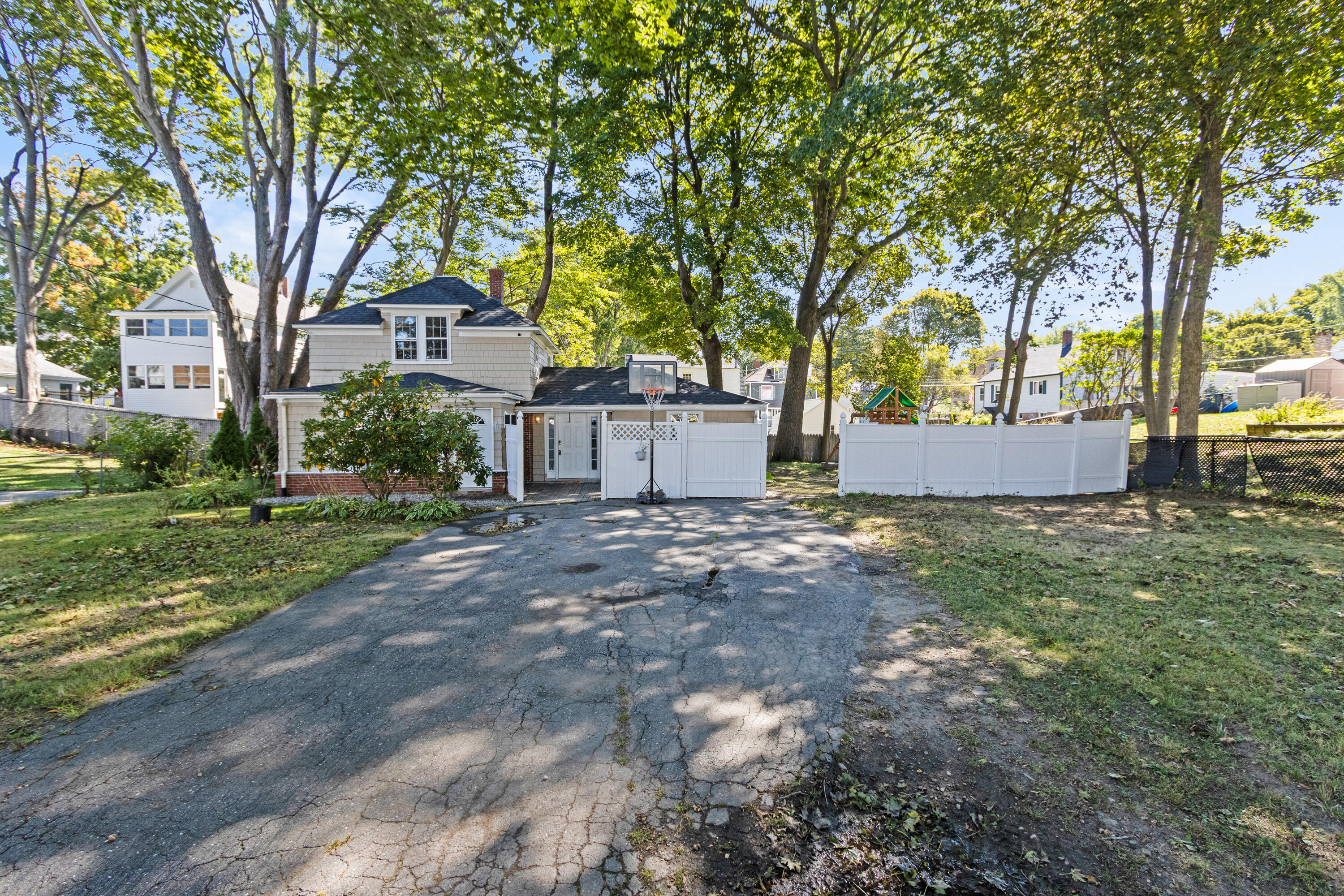 108 Mechanic Street Property Photo 2