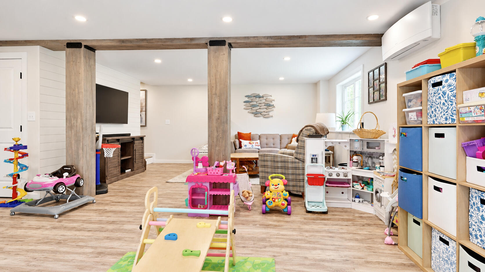 7 Flagship Lane Property Photo 78