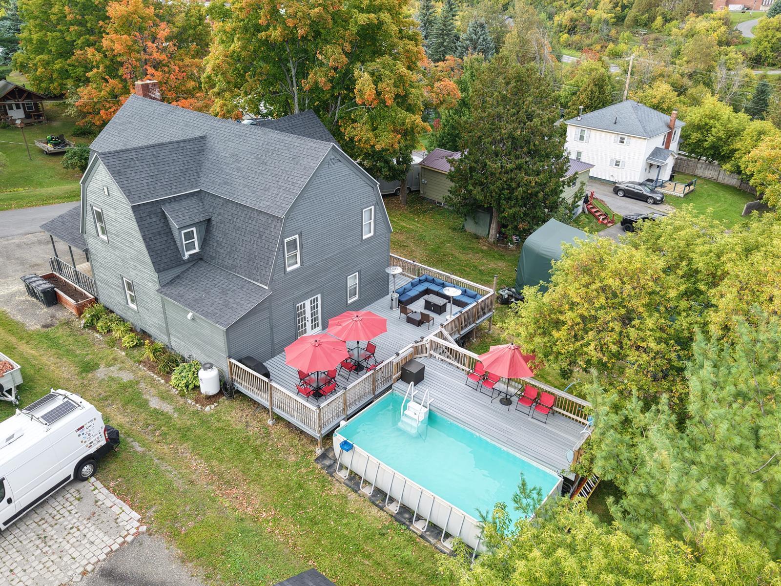 10 Jefferson Street Property Photo 1