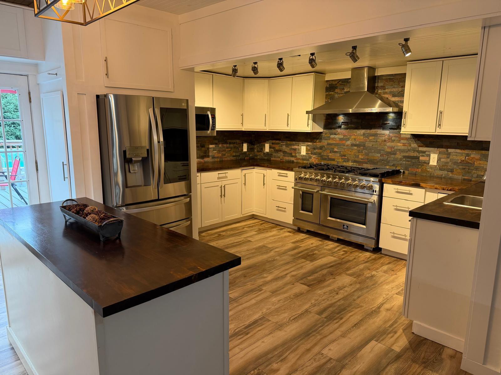 10 Jefferson Street Property Photo 7