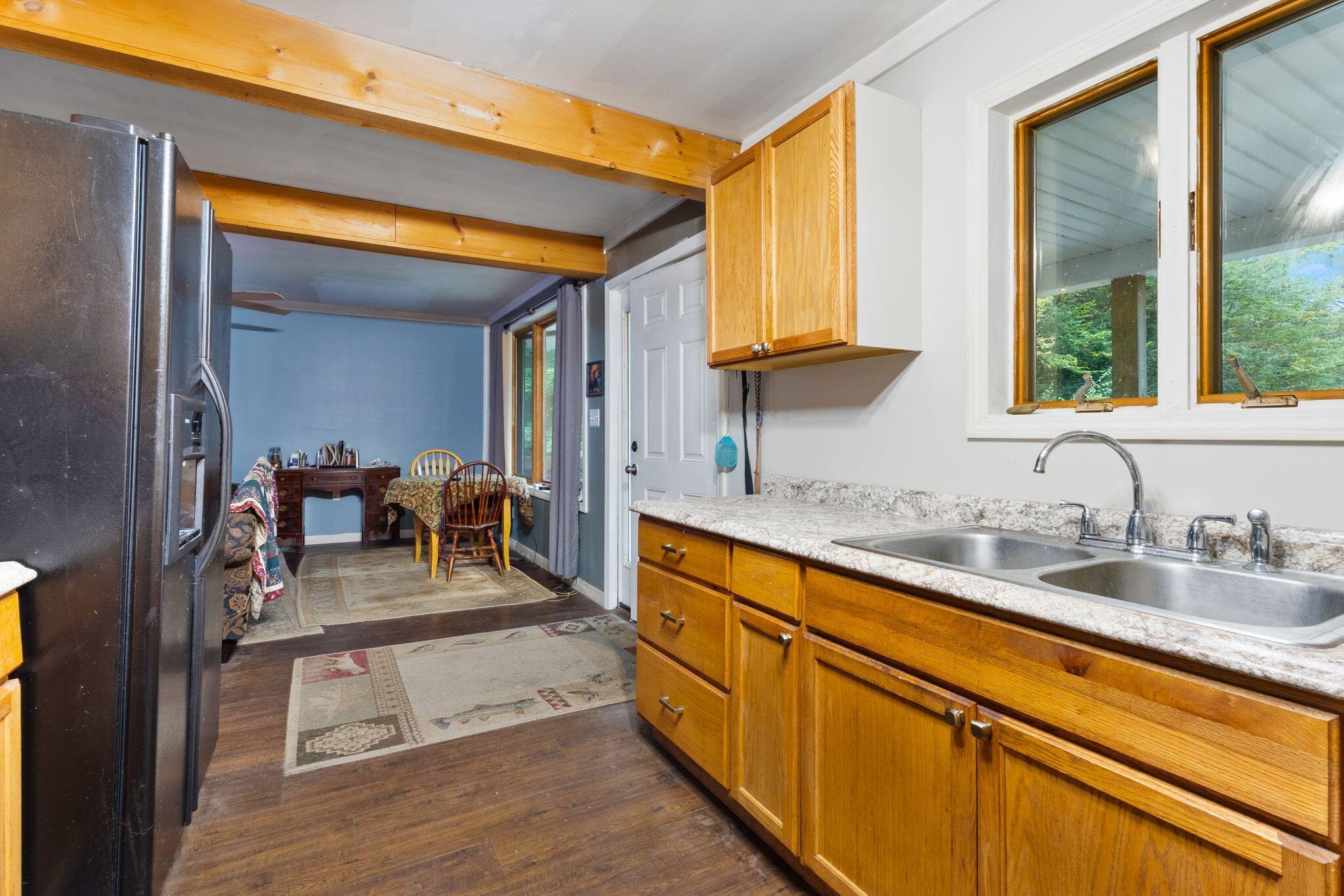 72 Convene Road Property Photo 6