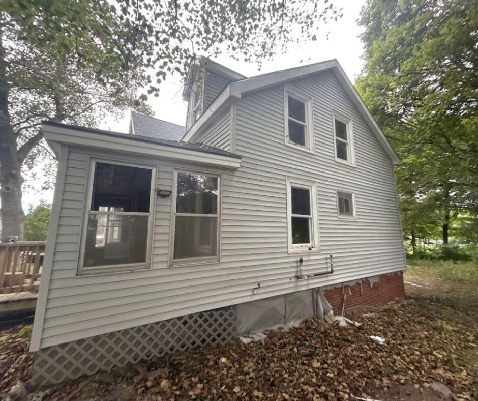 42 Maple Street Property Photo 2
