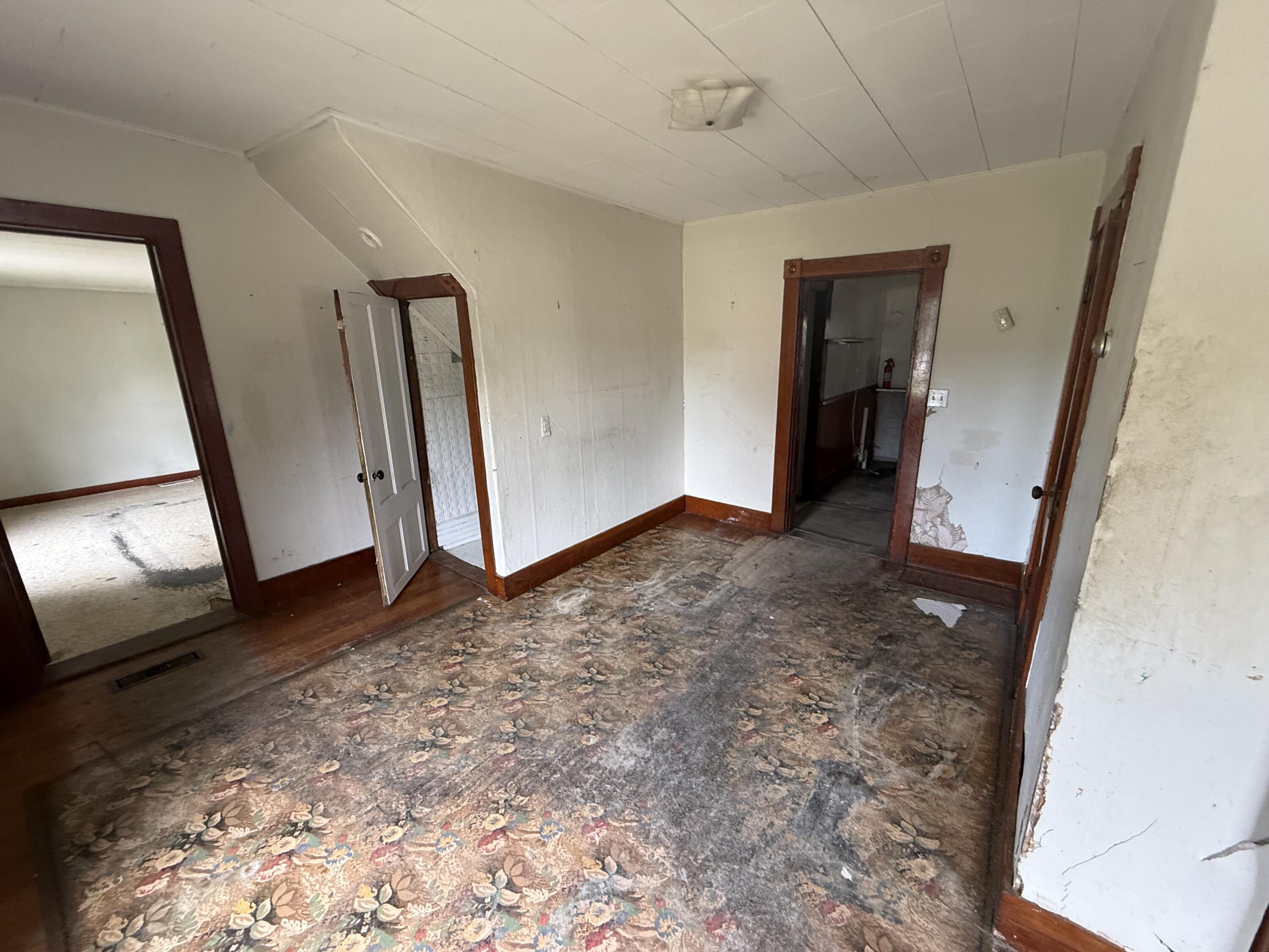 42 Maple Street Property Photo 9