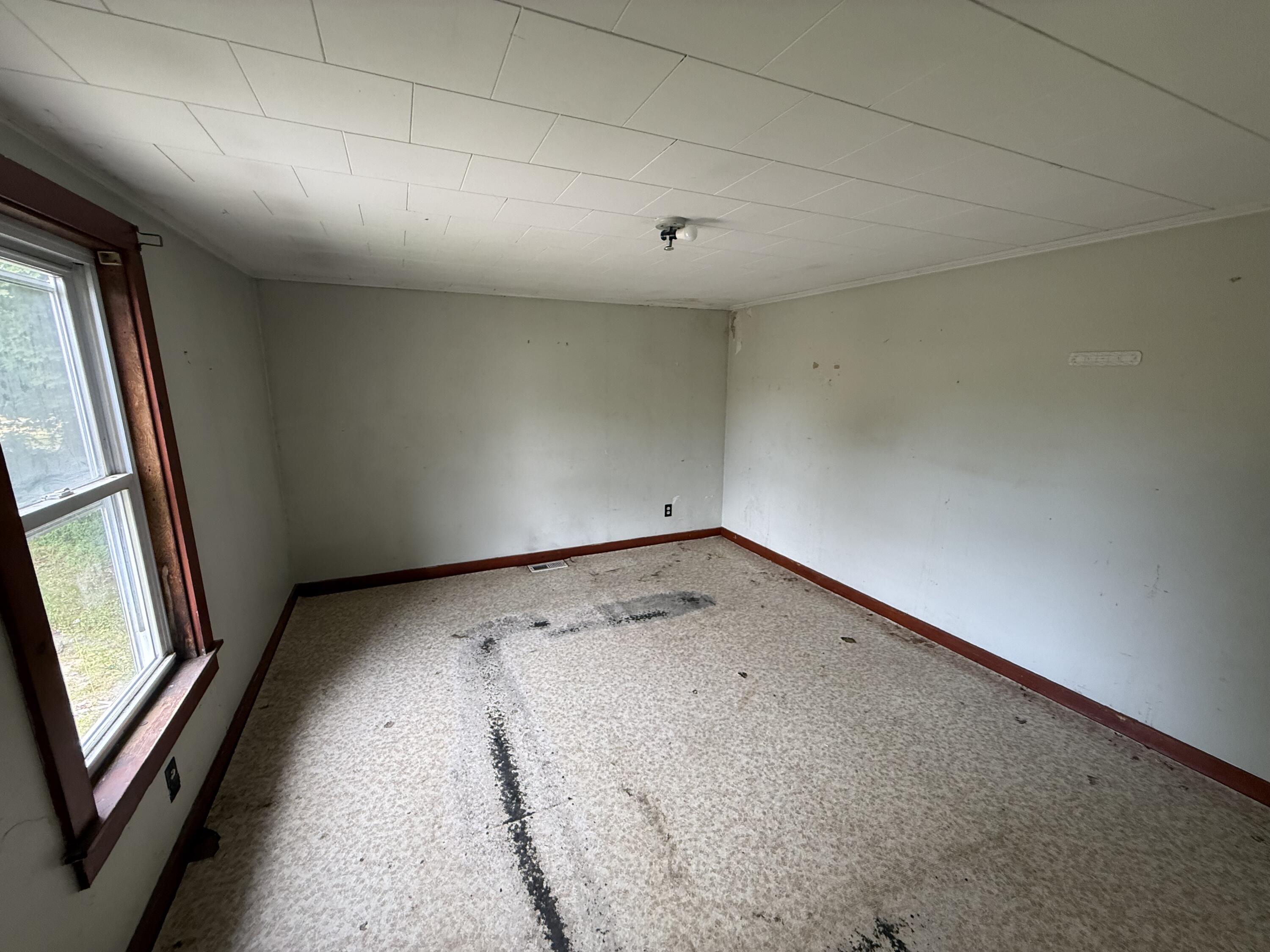 42 Maple Street Property Photo 11