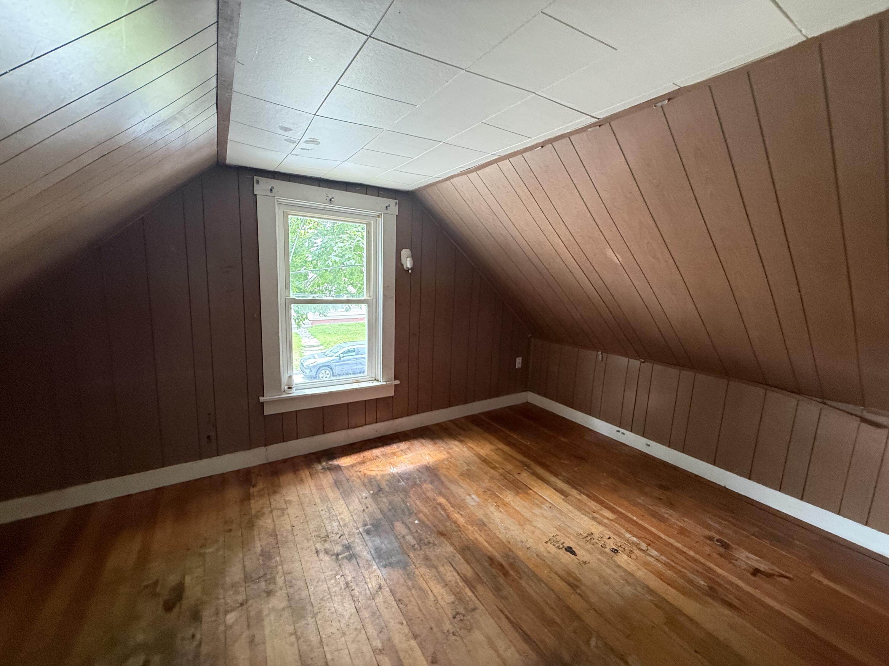 42 Maple Street Property Photo 19
