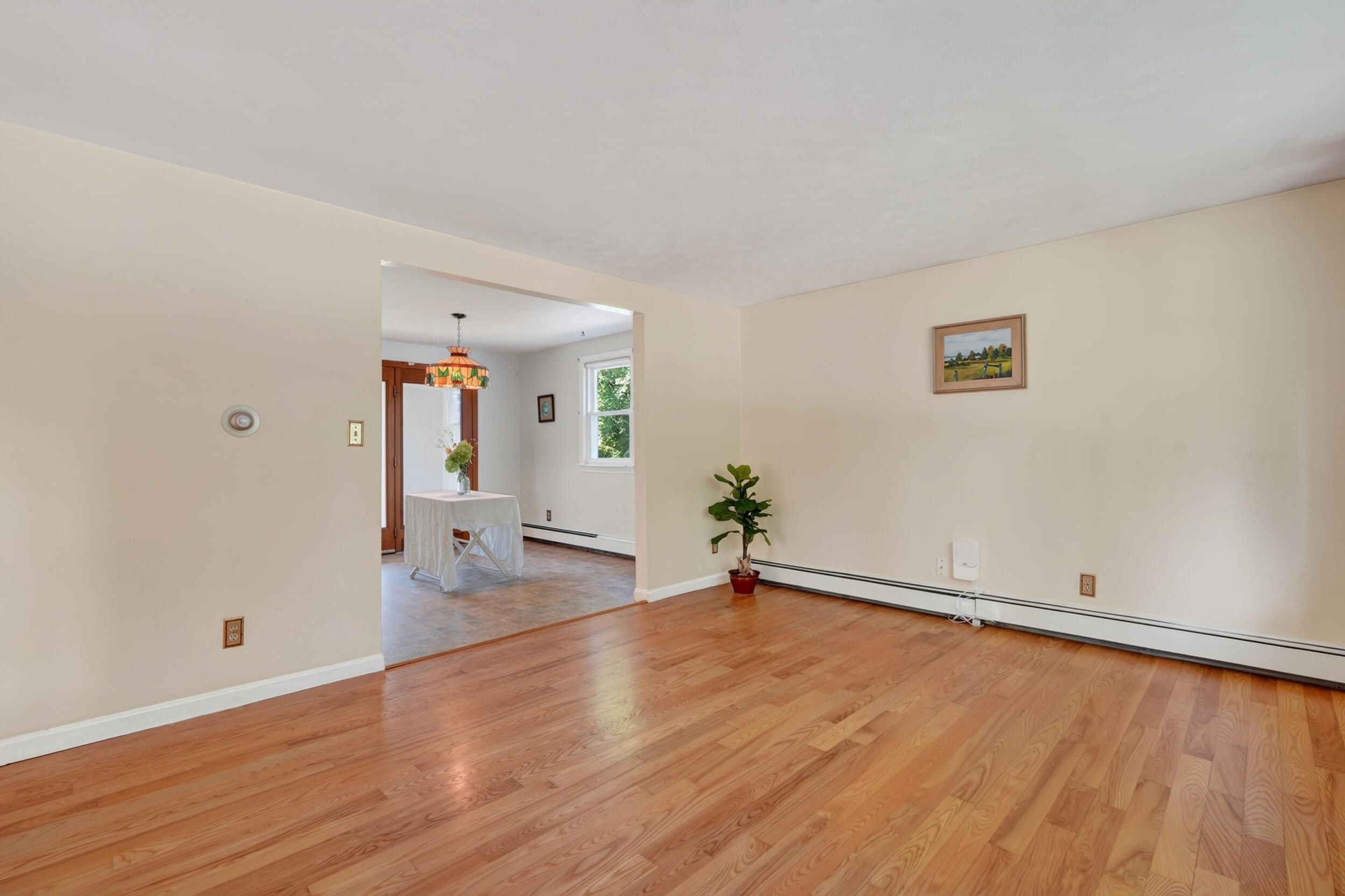 19 Ellen Circle Property Photo 16