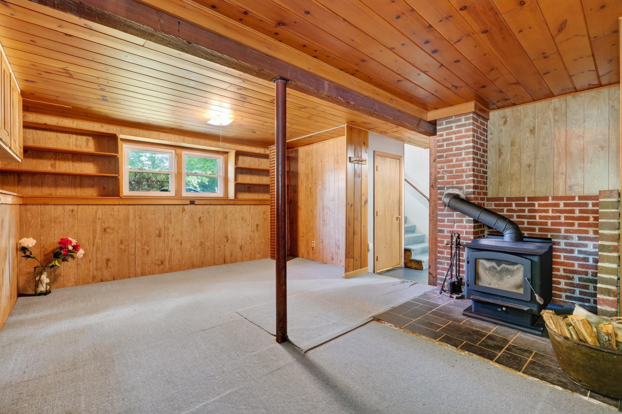 19 Ellen Circle Property Photo 29