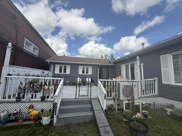 276 Main Street Property Photo 1