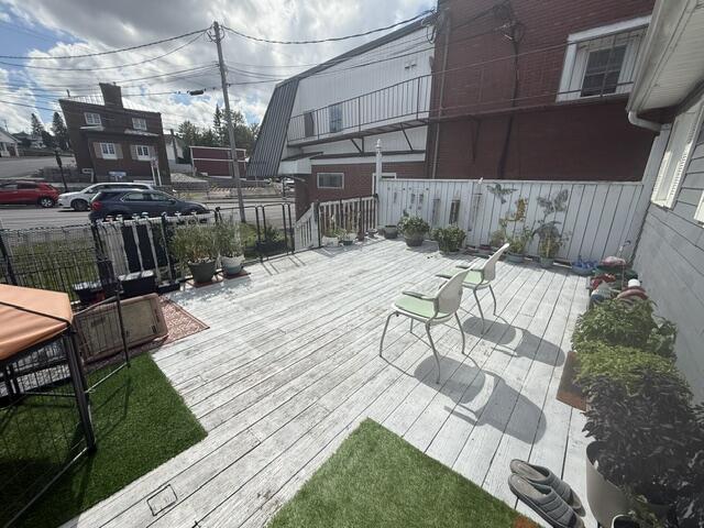 276 Main Street Property Photo 3