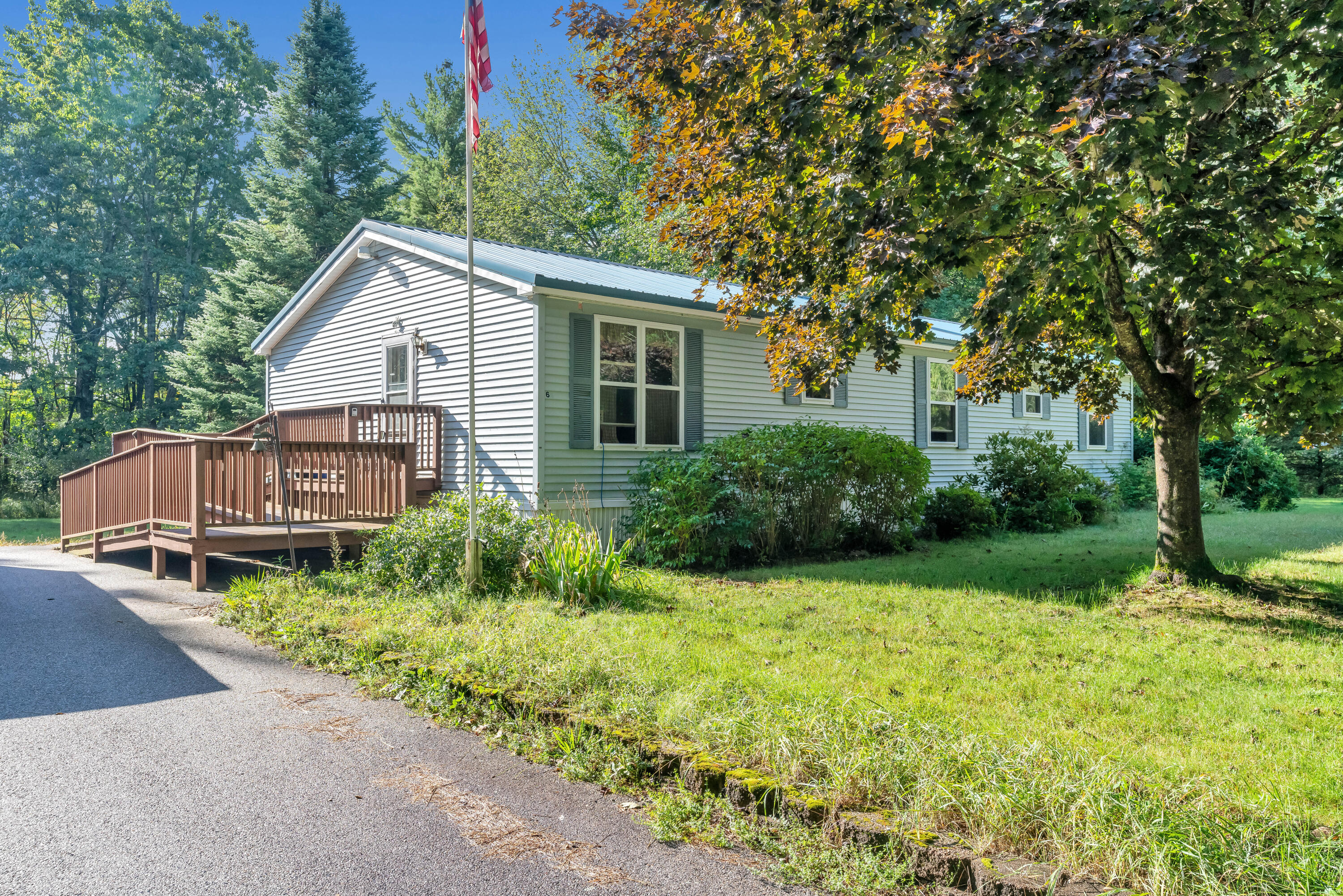 64 Loop Road Property Photo 1