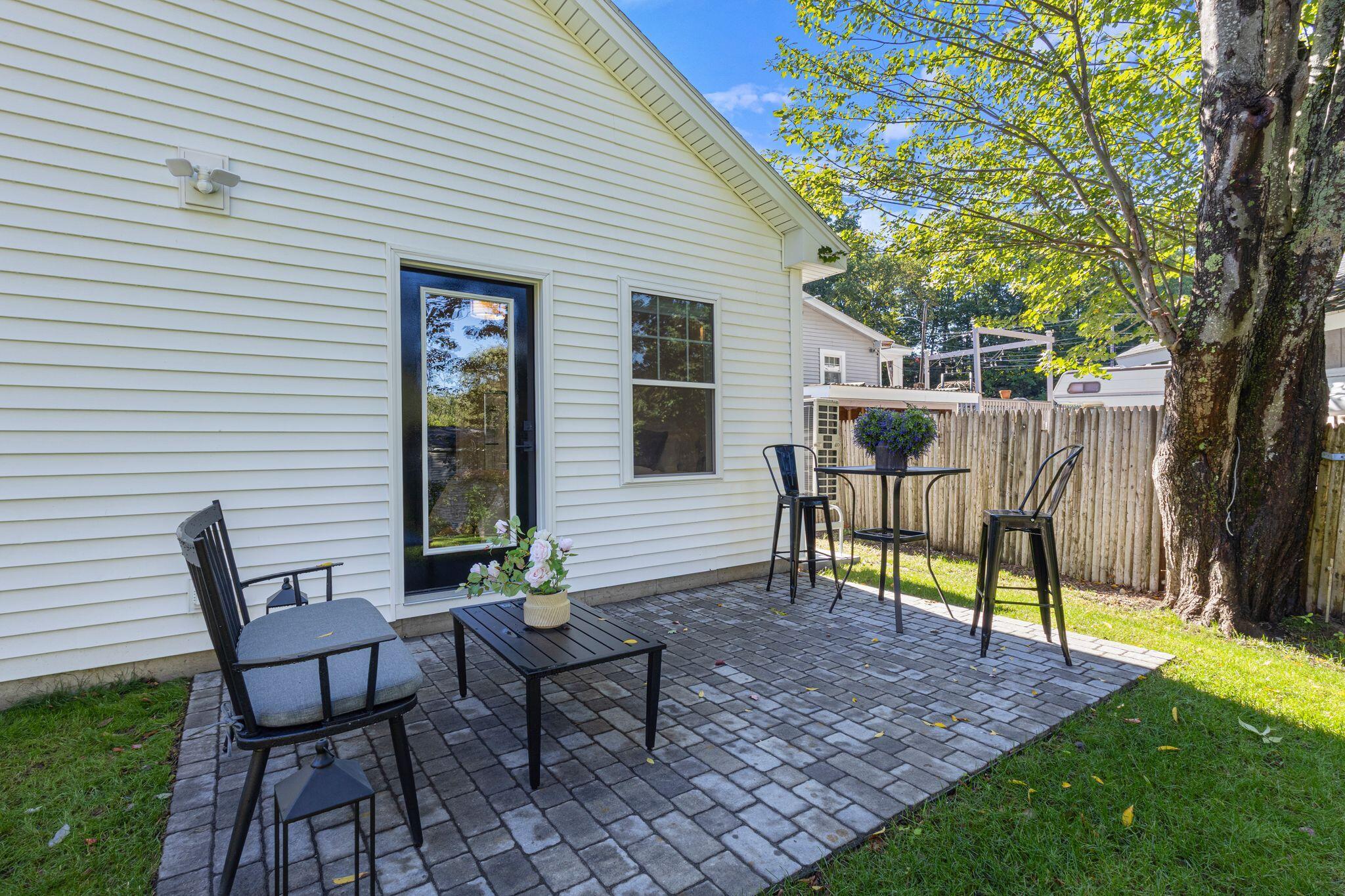 7 Brook Street Property Photo 39