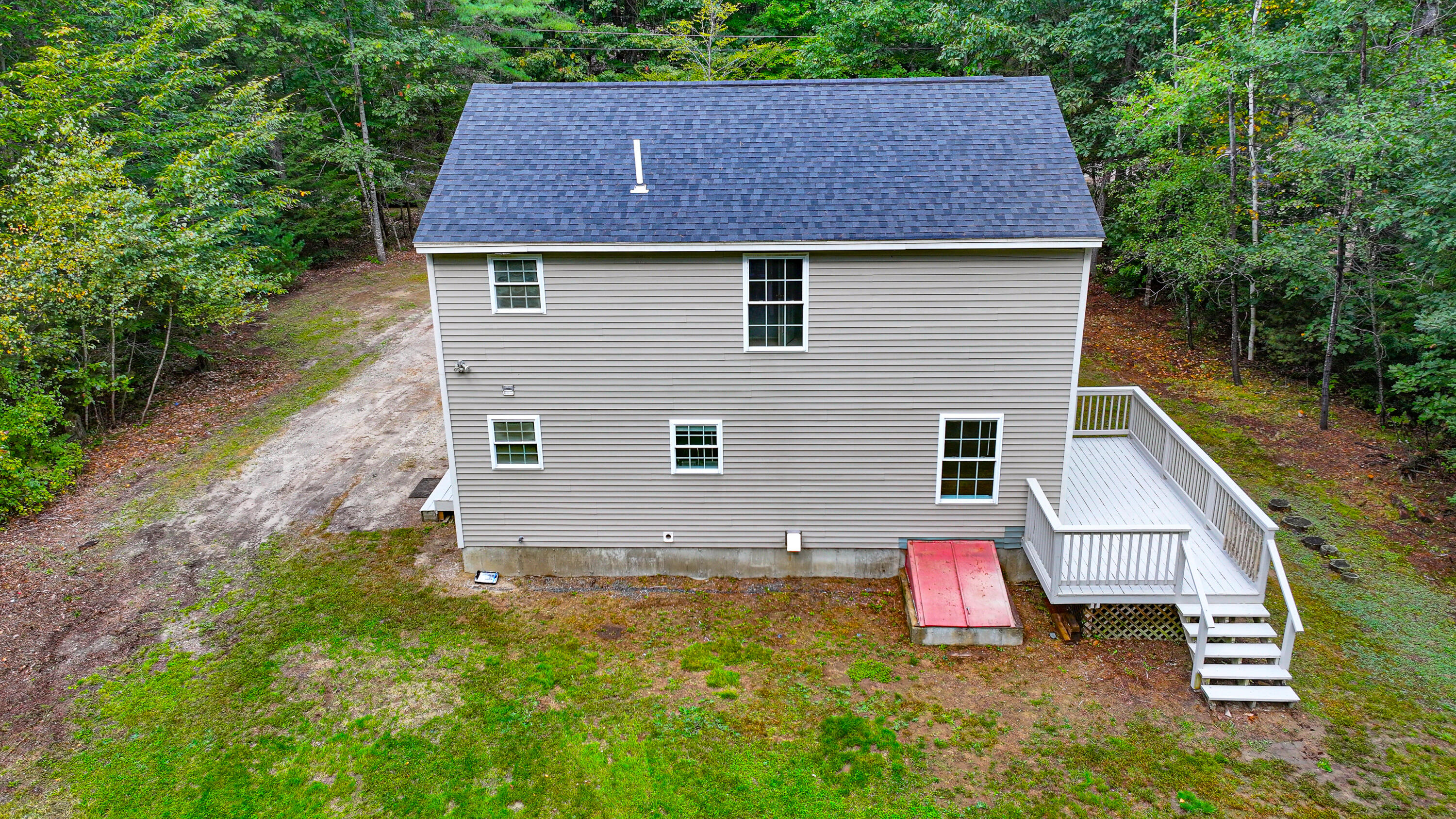 73 Colonial Circle Property Photo 3