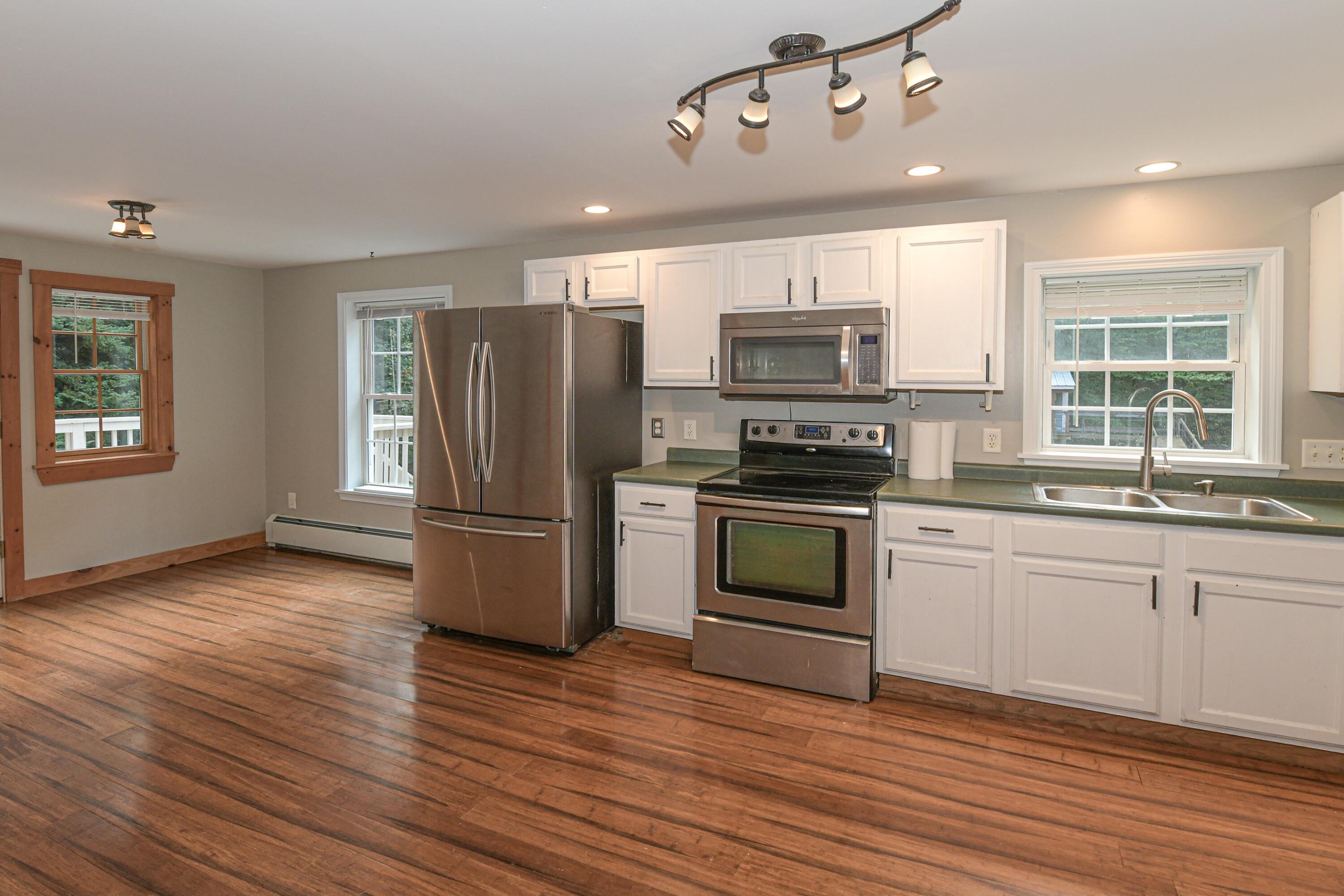 73 Colonial Circle Property Photo 15