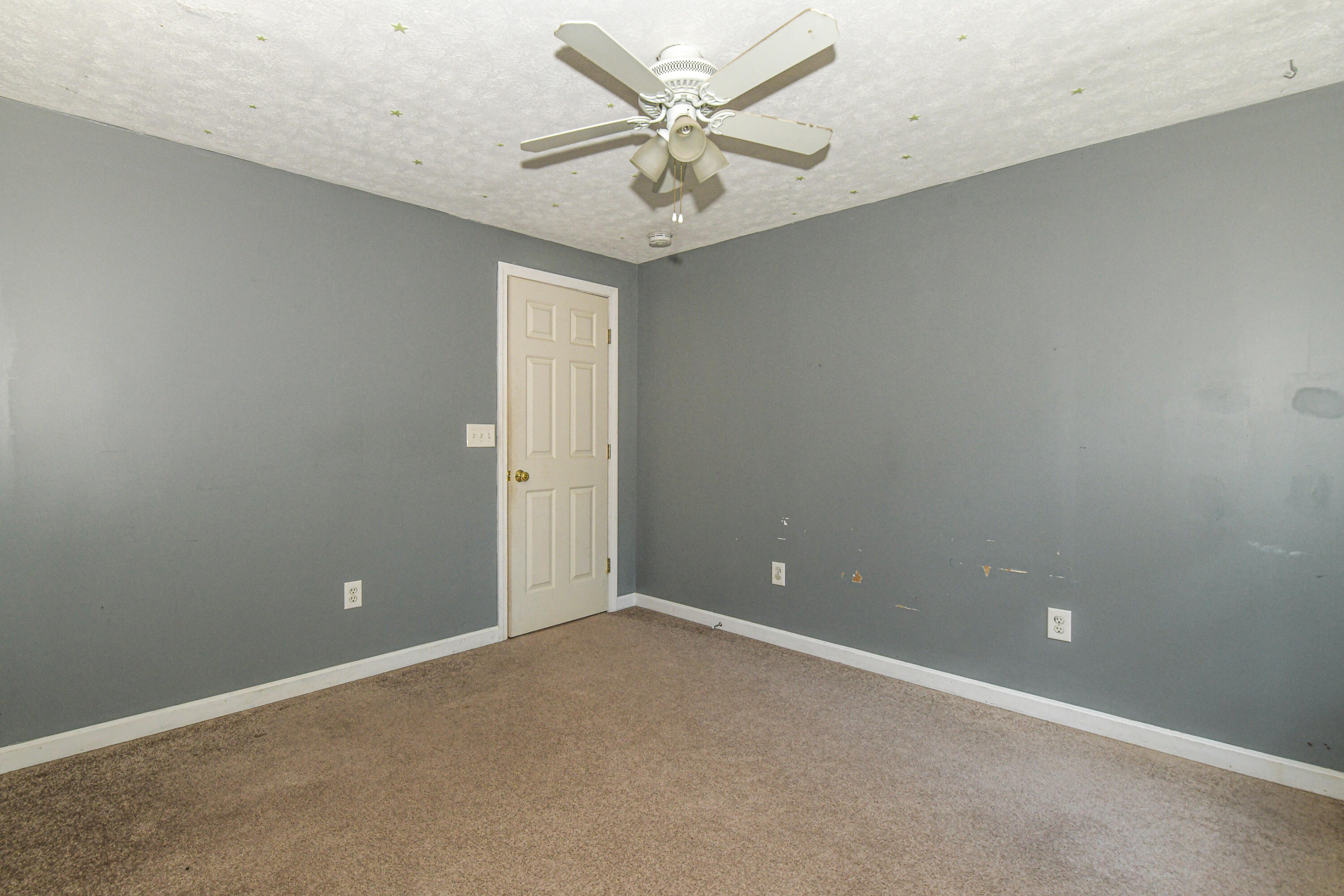 73 Colonial Circle Property Photo 26
