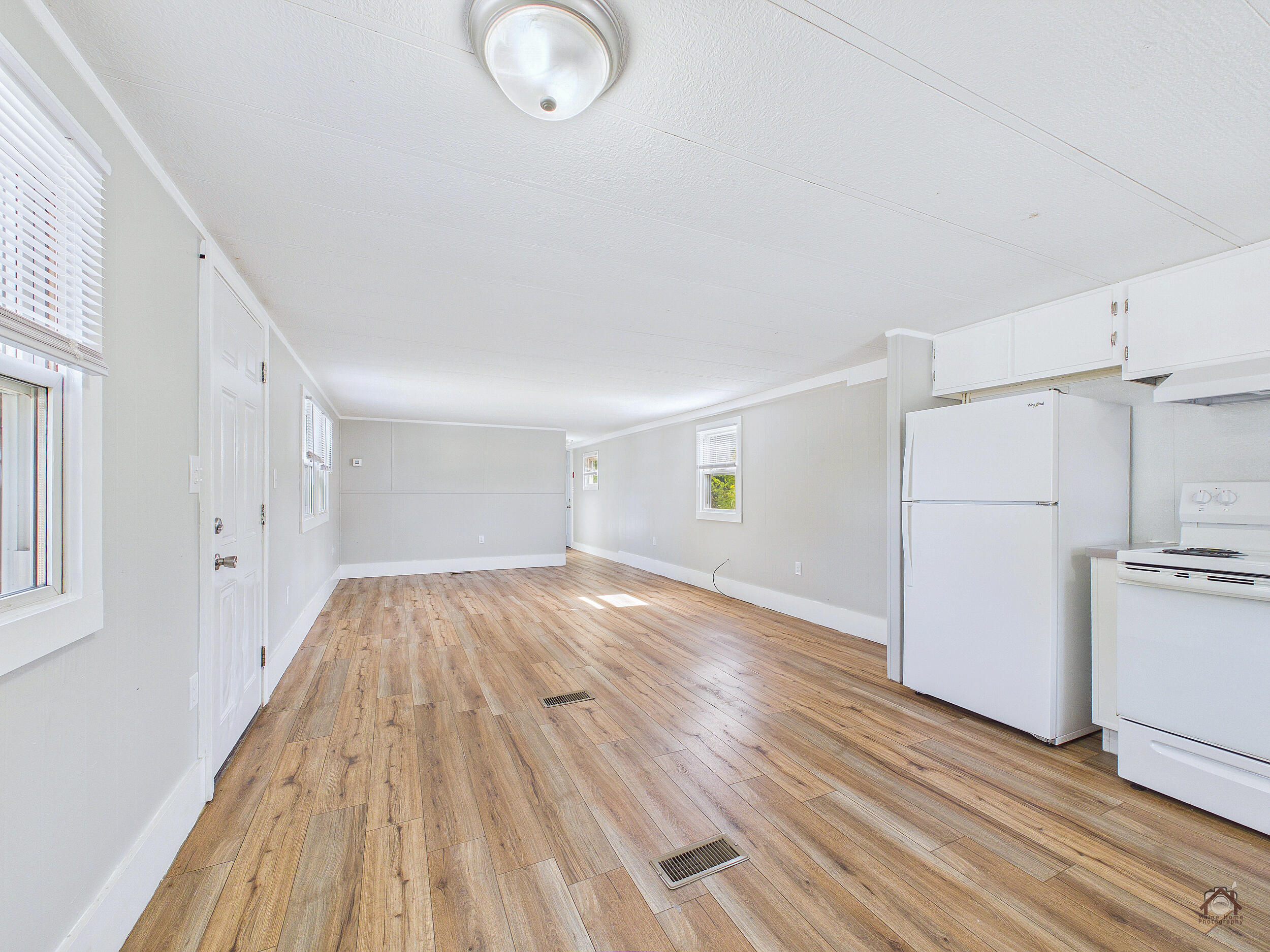 26 Summer Street Property Photo 7