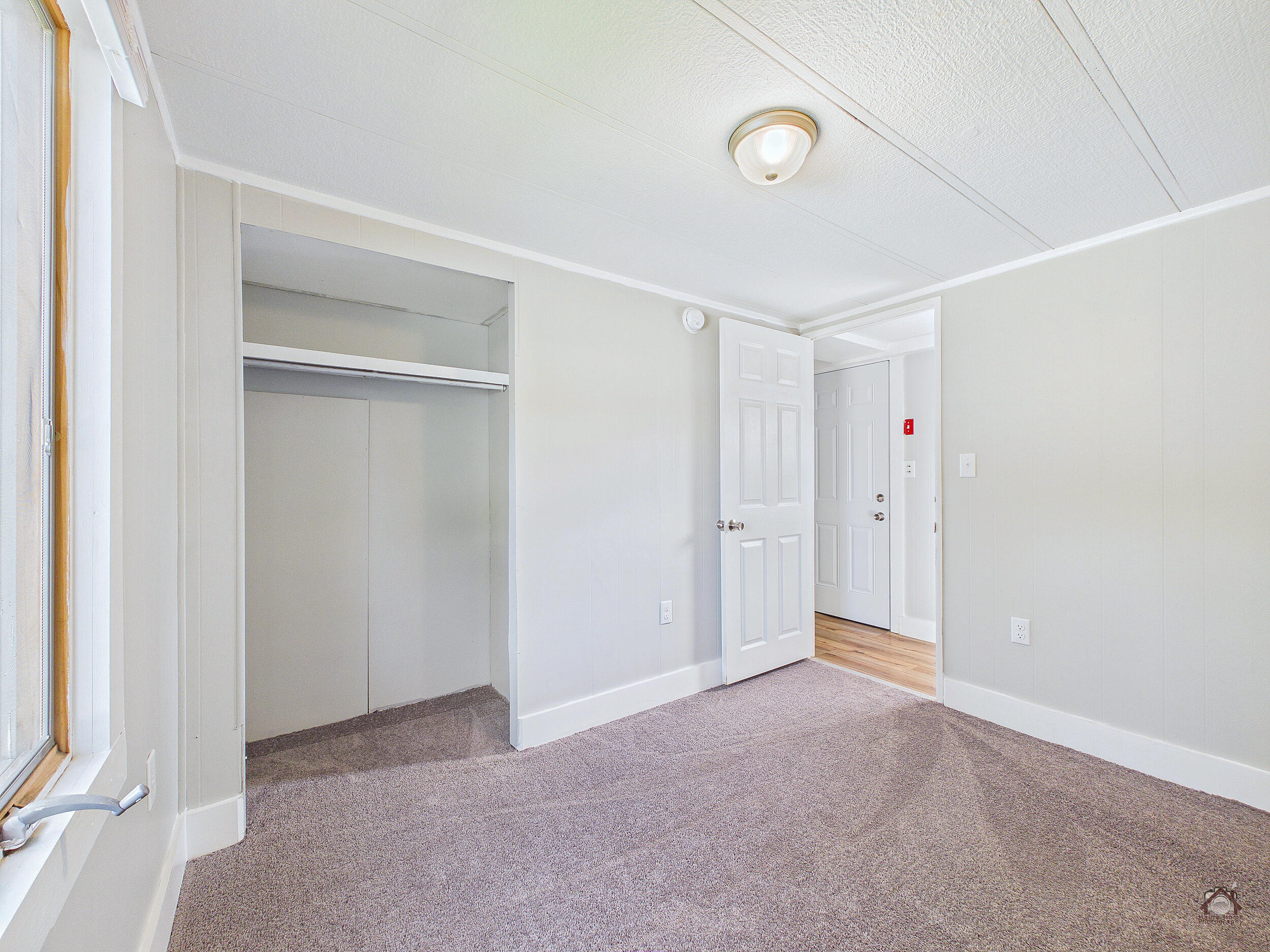 26 Summer Street Property Photo 11