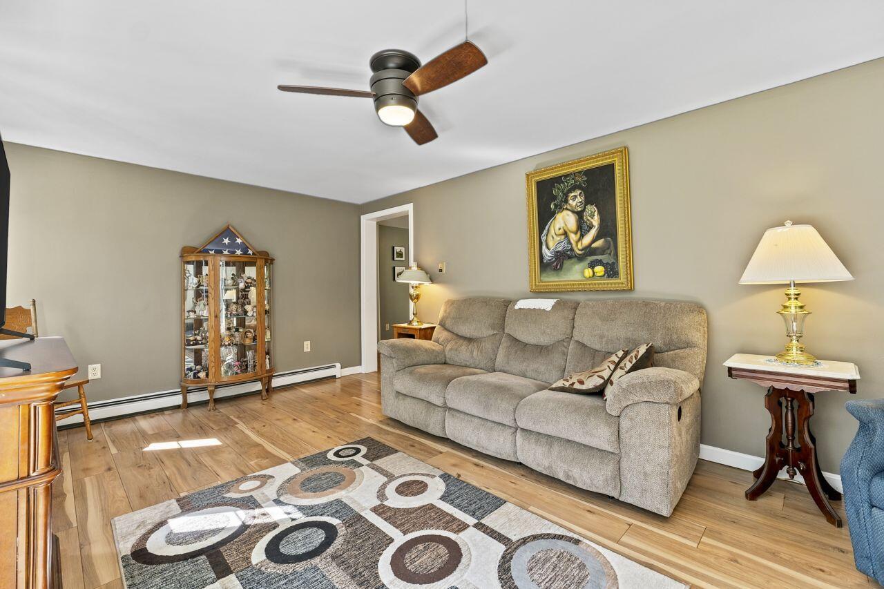 64 Harding Road Property Photo 4