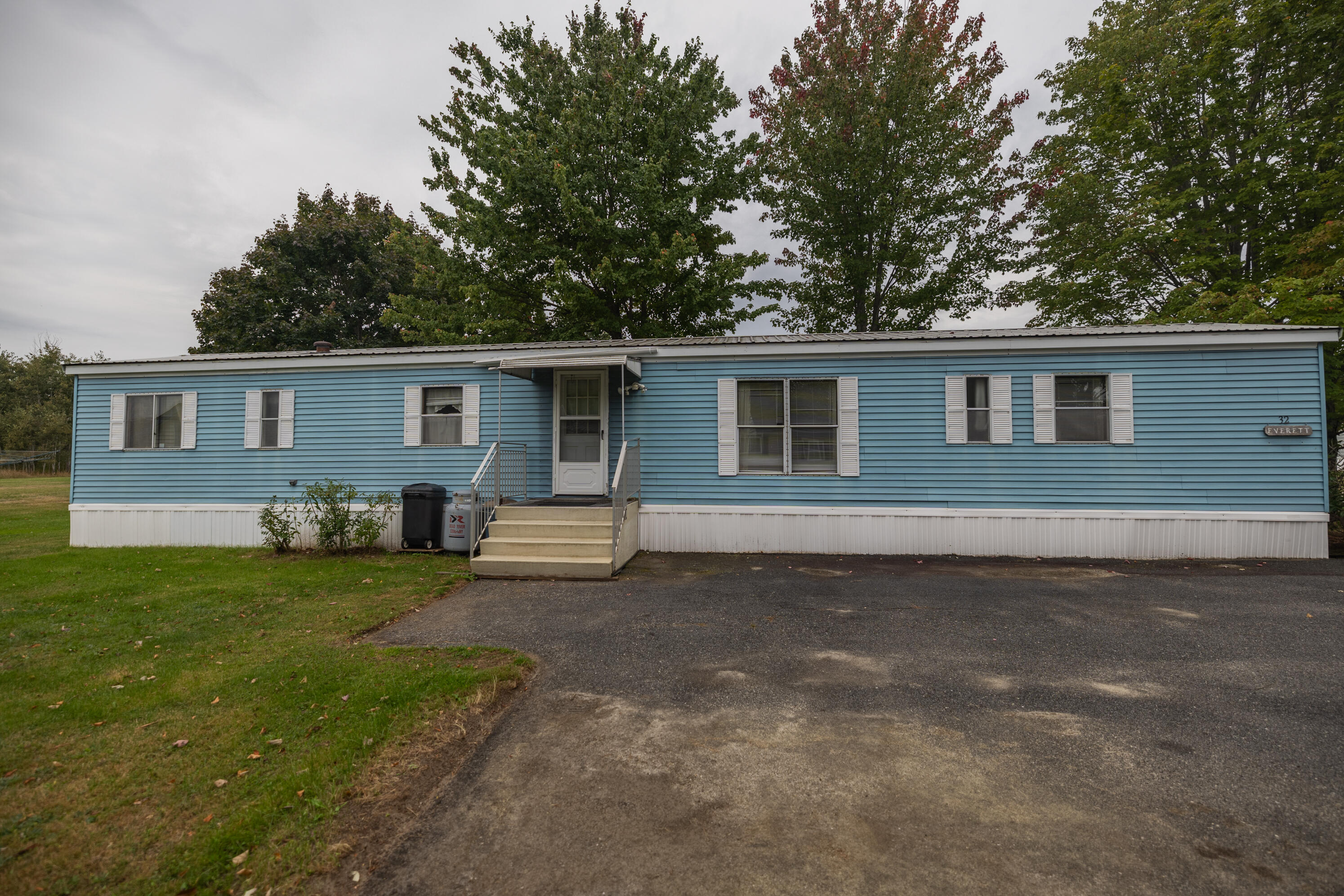 32 Amy Street Property Photo 1