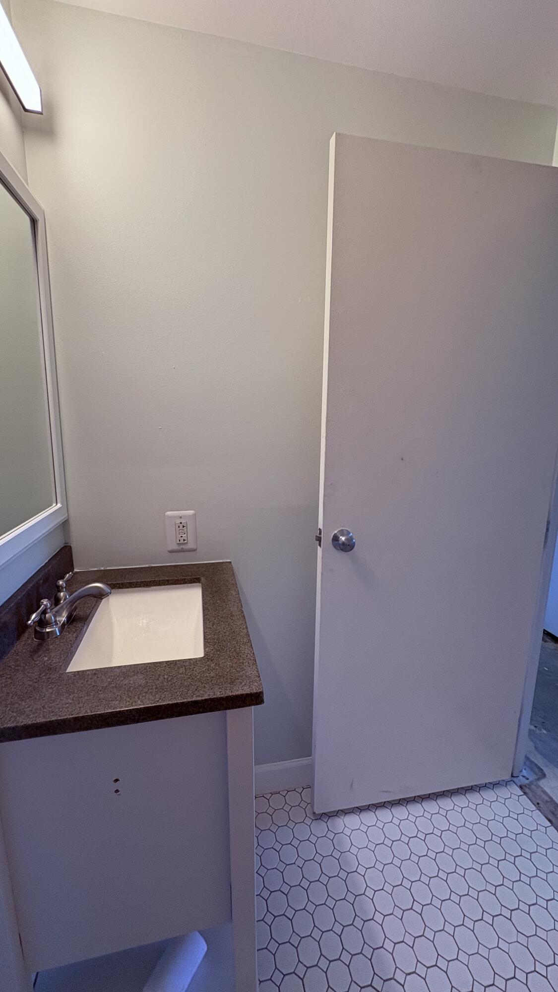 148 Breakwater Drive 311 Property Photo 14