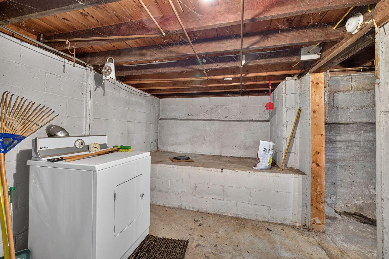 7 Bateman Street Property Photo 28