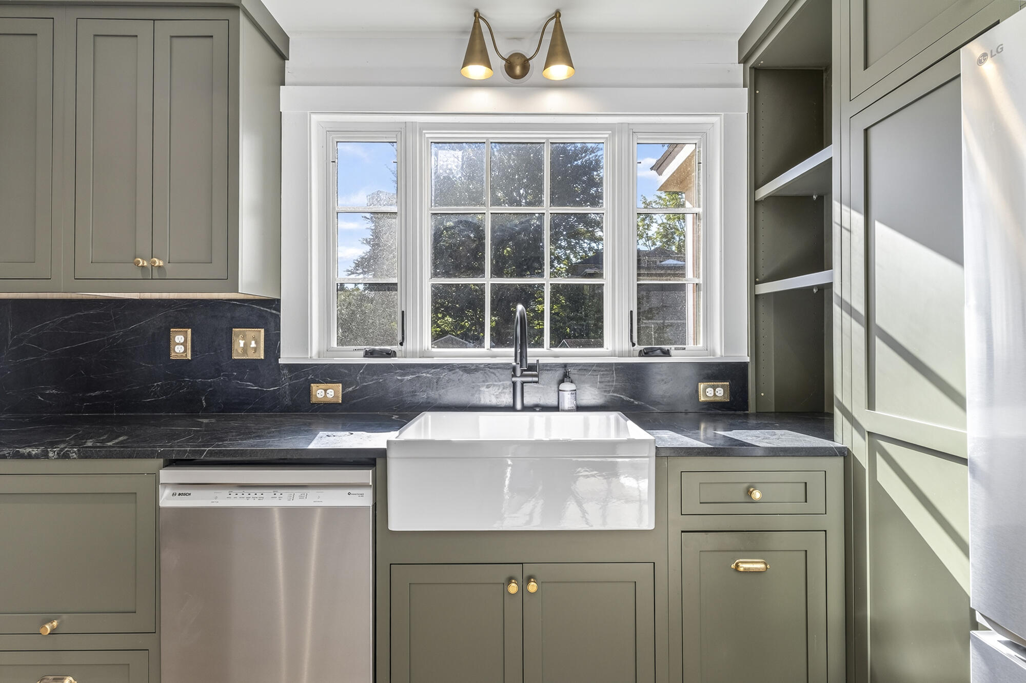 4 Woodmont Street Property Photo 16