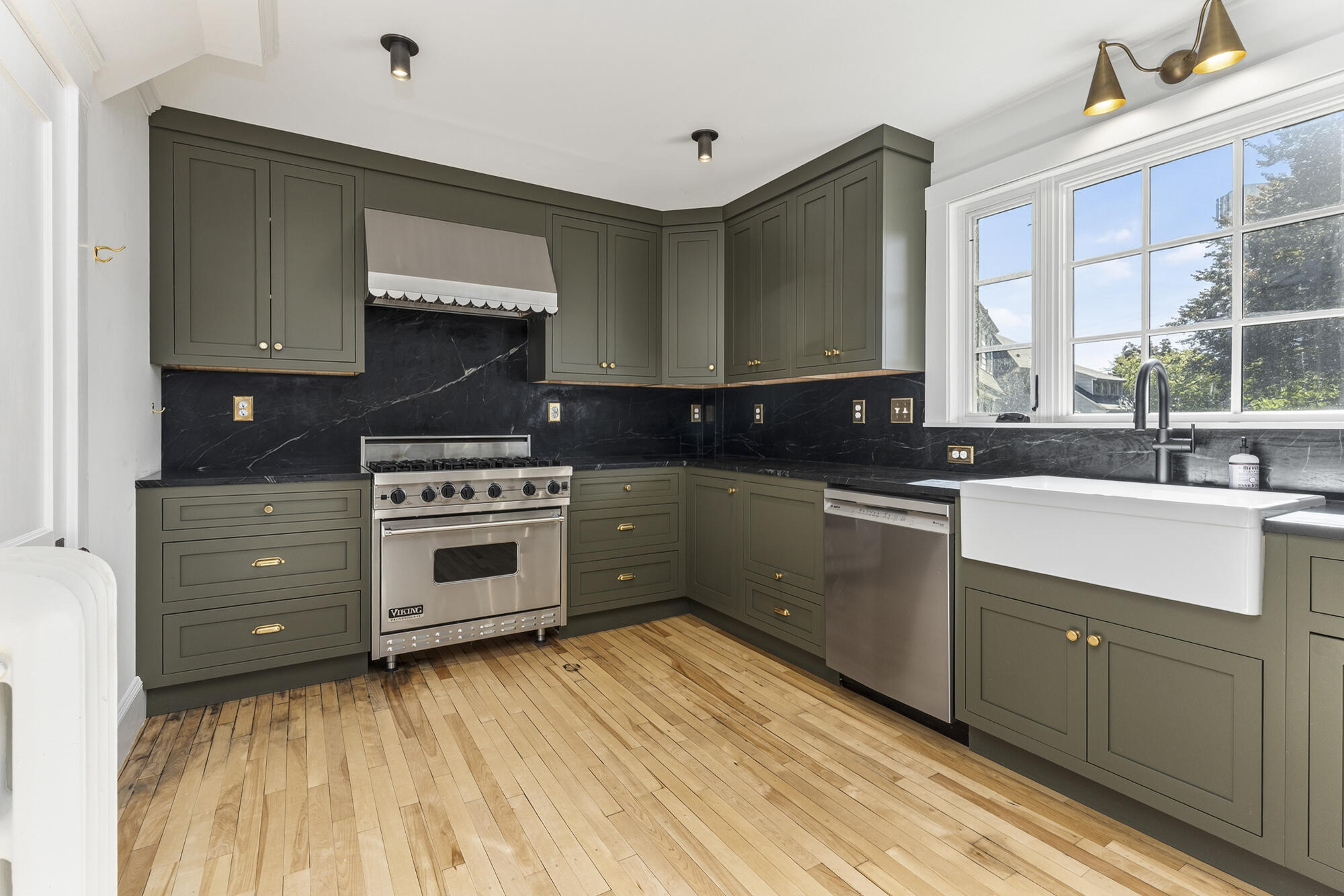 4 Woodmont Street Property Photo 17