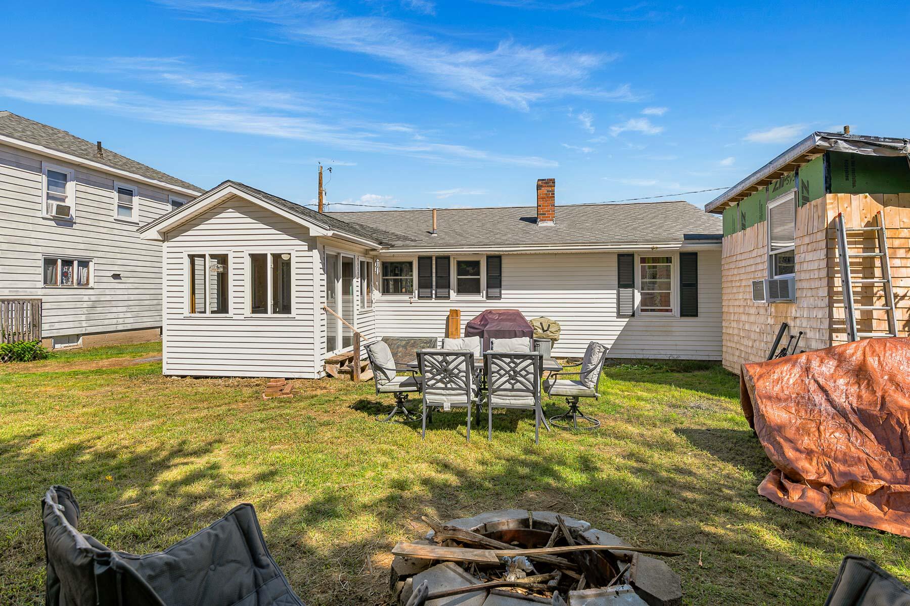 9 Adams Street Property Photo 28