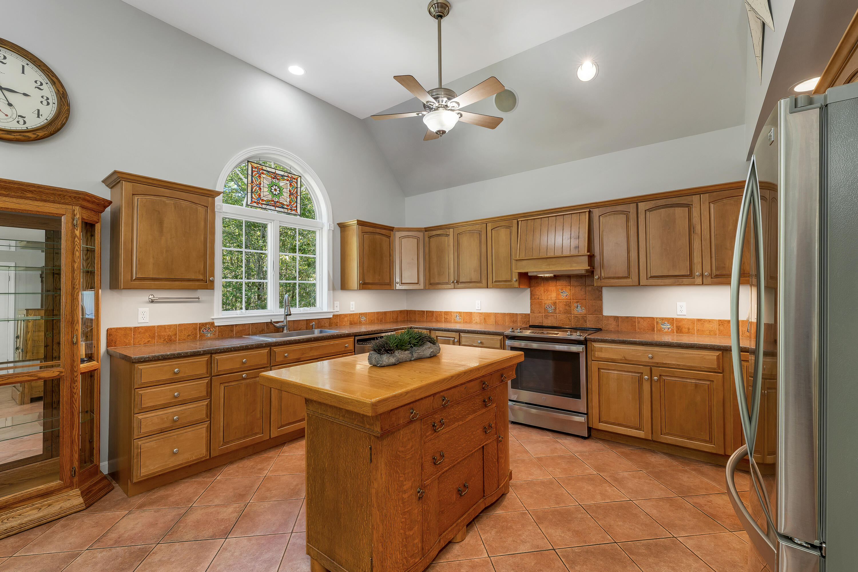 402 Governors Road Property Photo 5