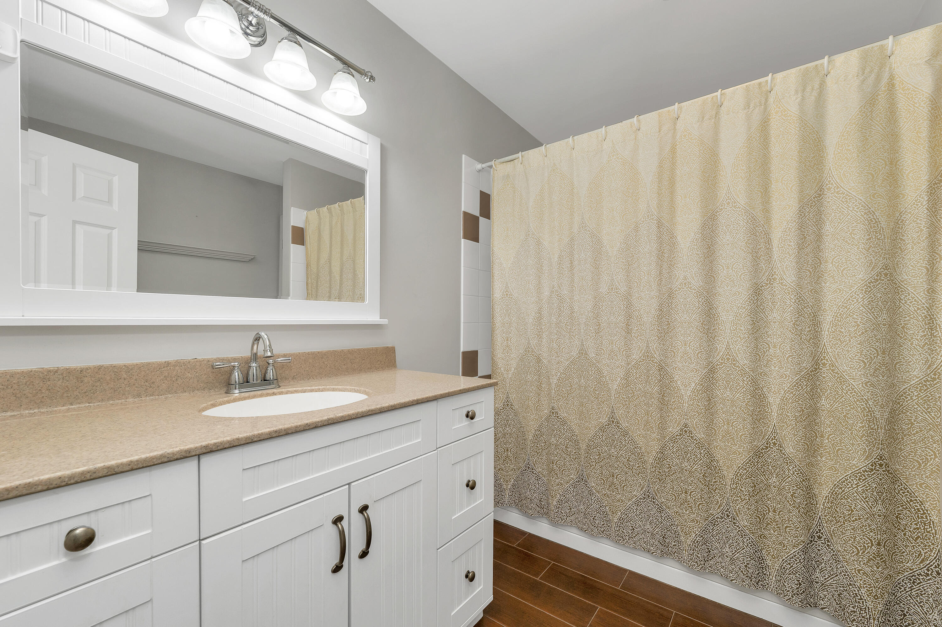 402 Governors Road Property Photo 31