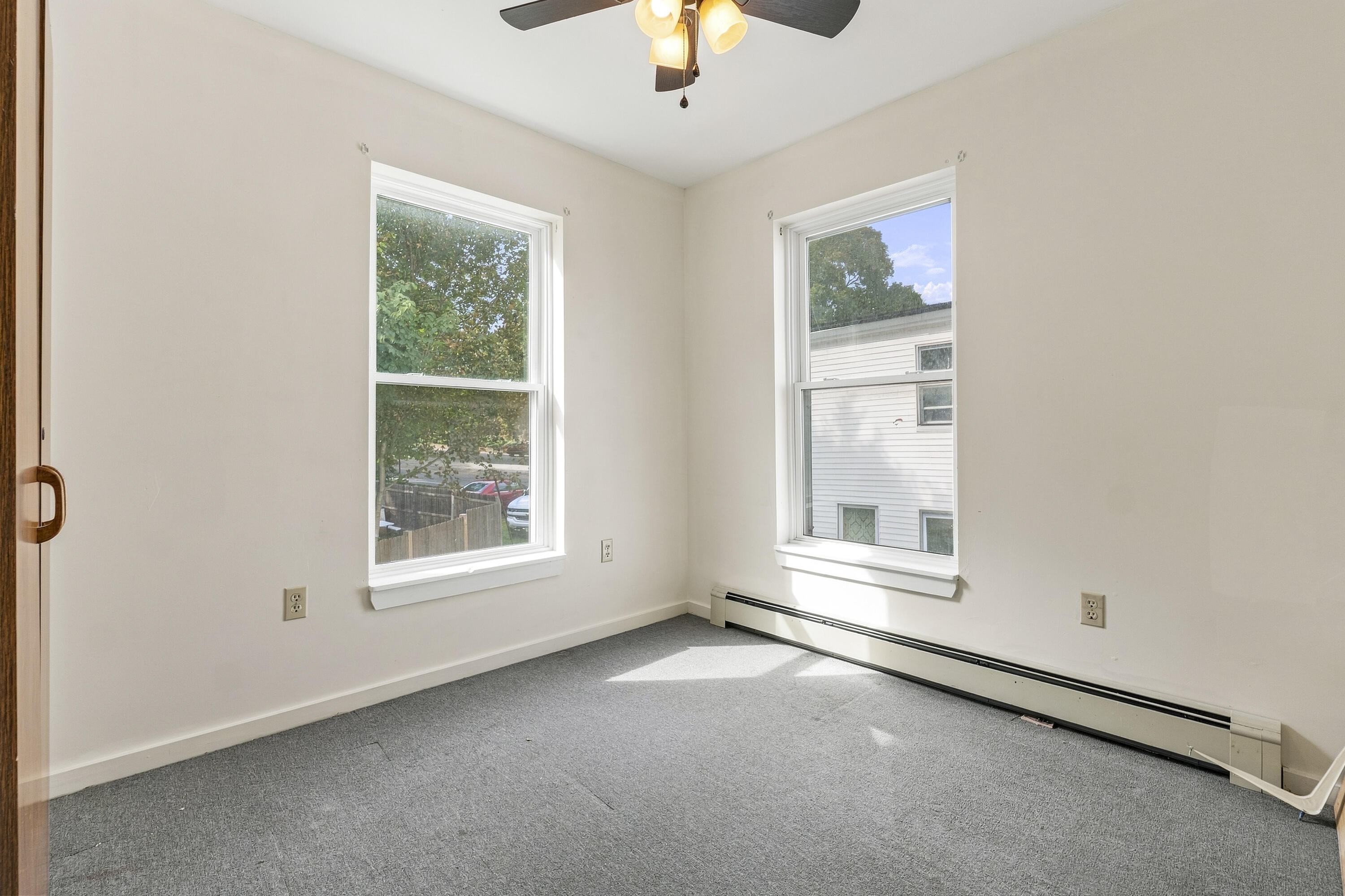 732 Middle Street Property Photo 21