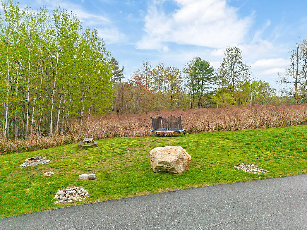 7 Onyx Drive Property Photo 3
