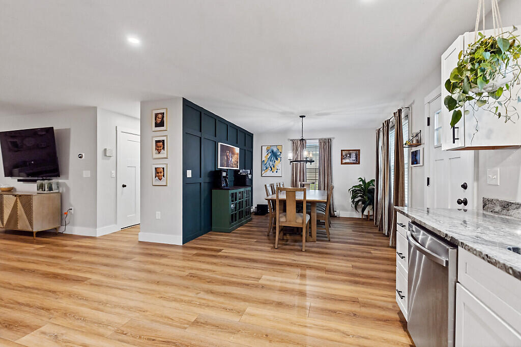 7 Onyx Drive Property Photo 16