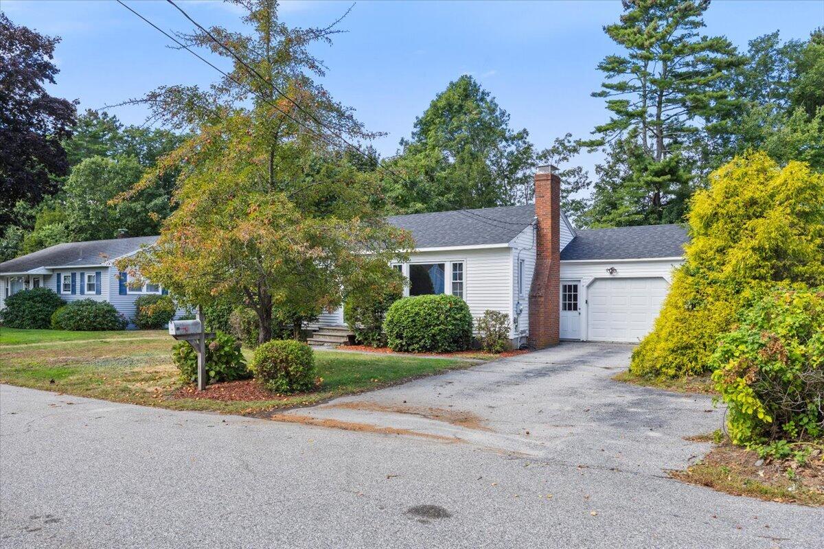 23 Robinson Road Property Photo 1
