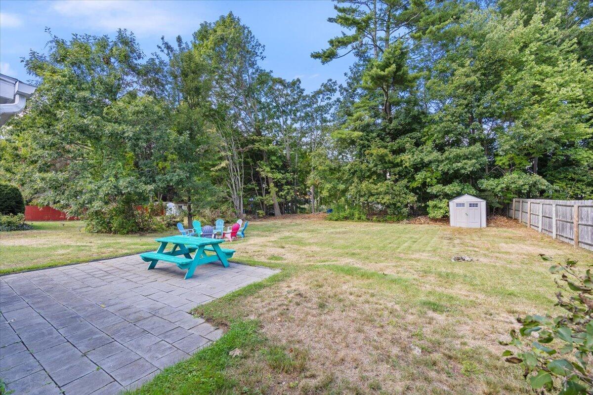 23 Robinson Road Property Photo 32