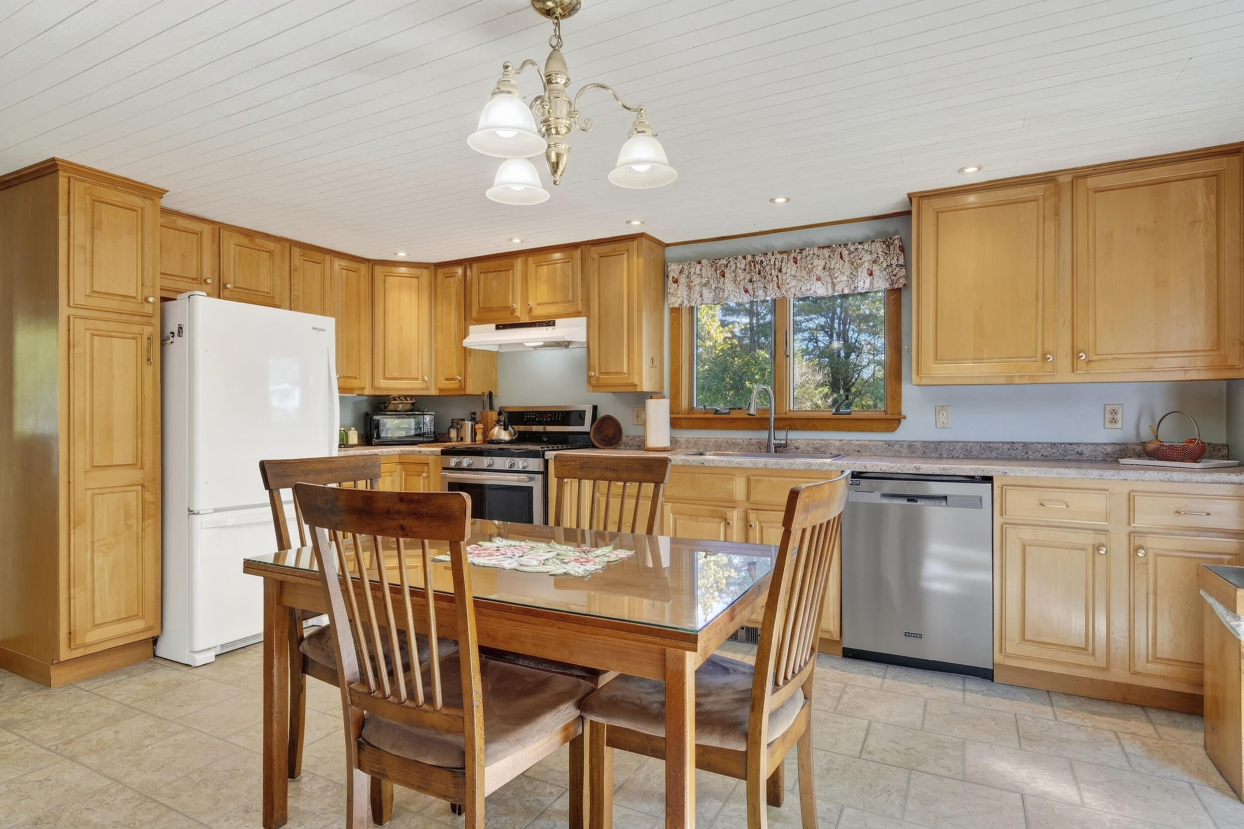 1 Reaves Lane Property Photo 6