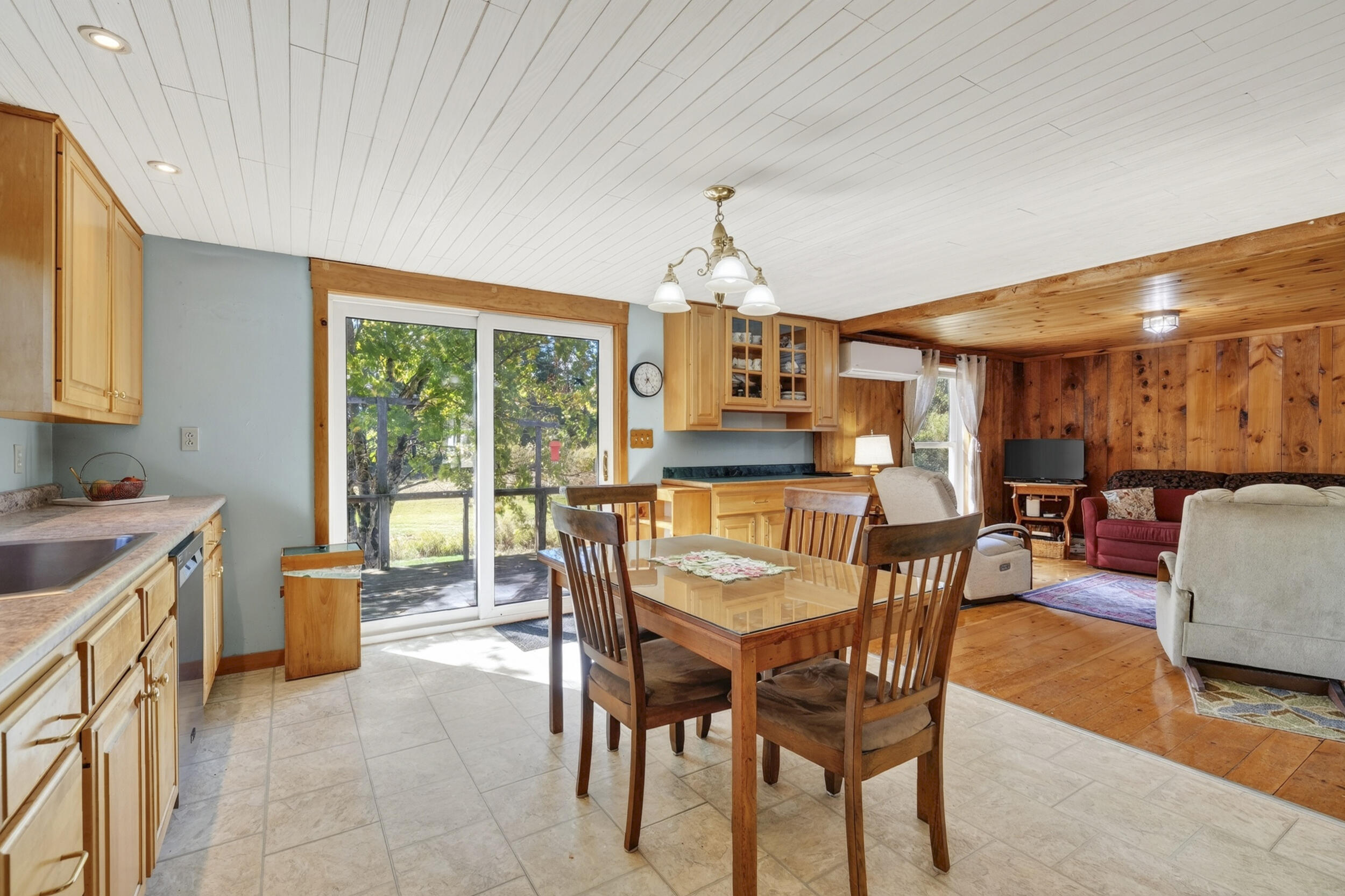 1 Reaves Lane Property Photo 9