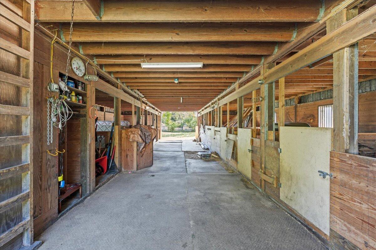 209 Black Point Road Property Photo 38