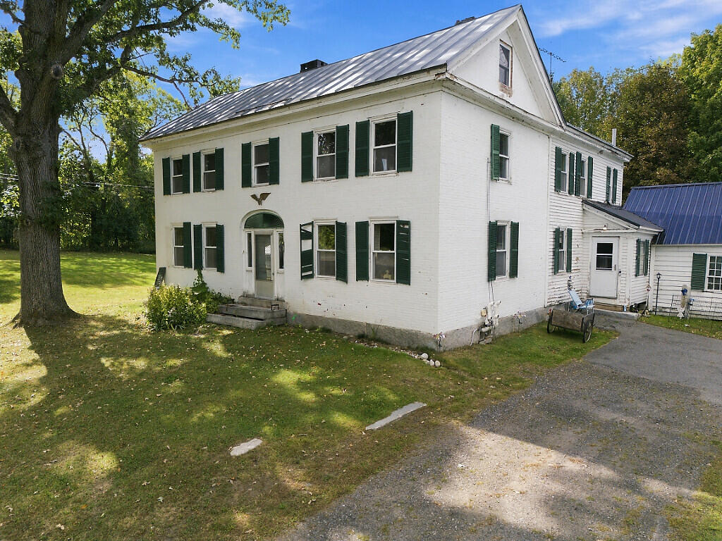 323 Augusta Road Property Photo 3