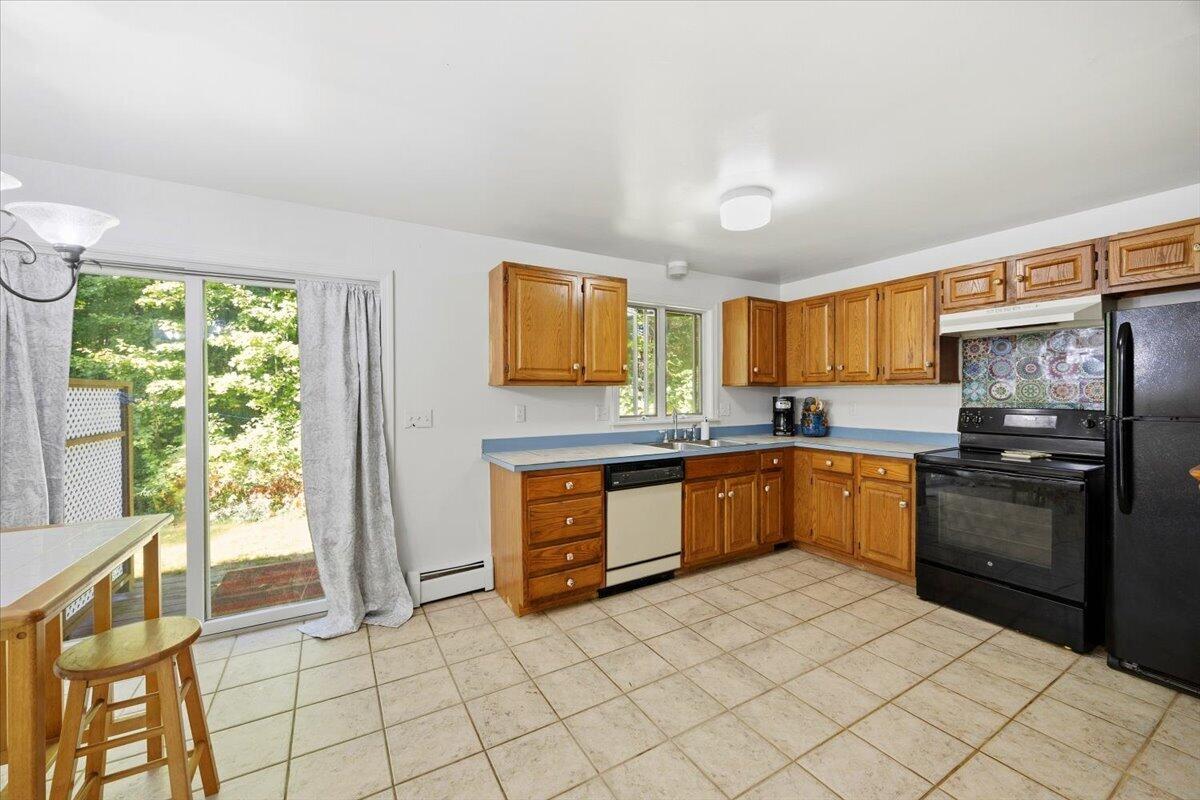 7 Meagans Way 1 Property Photo 9