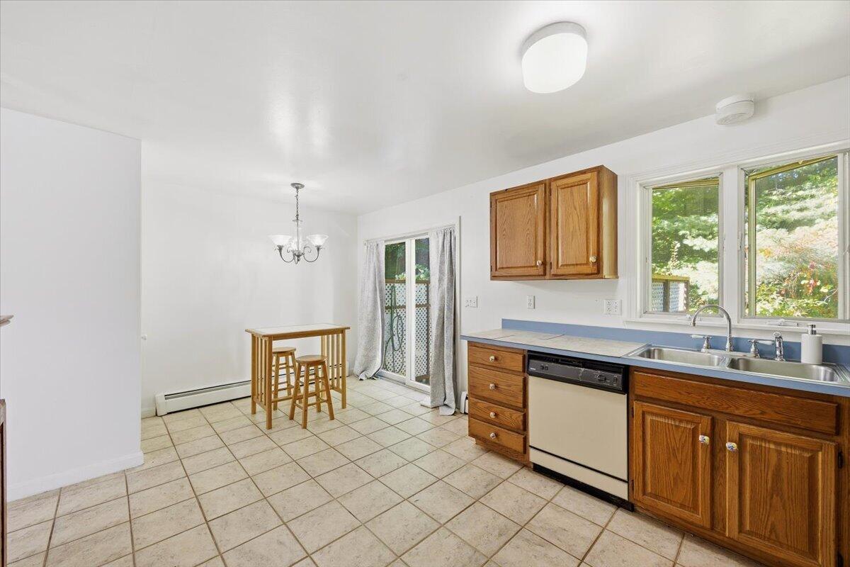 7 Meagans Way 1 Property Photo 13